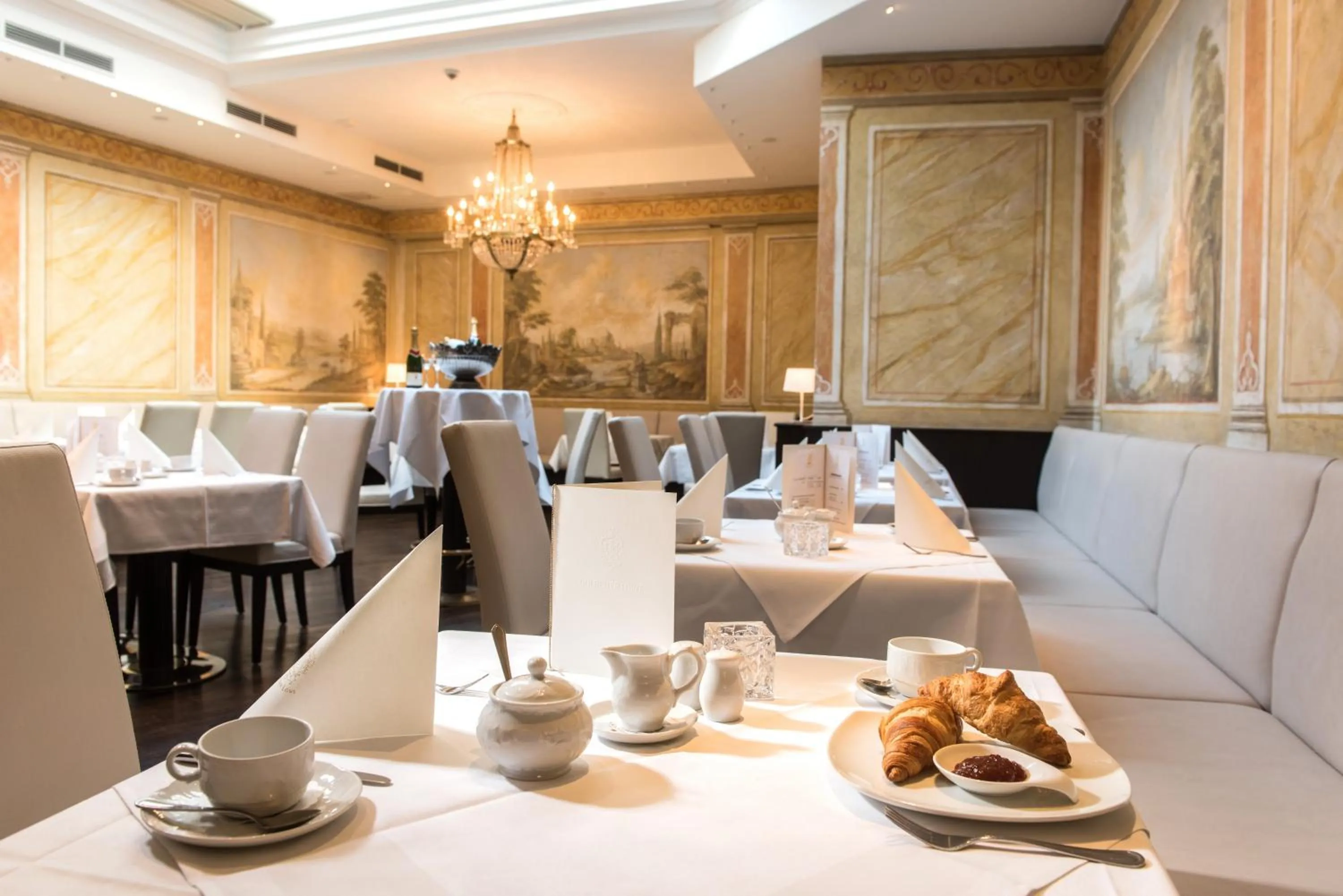 Restaurant/places to eat in Hotel Goldener Löwe