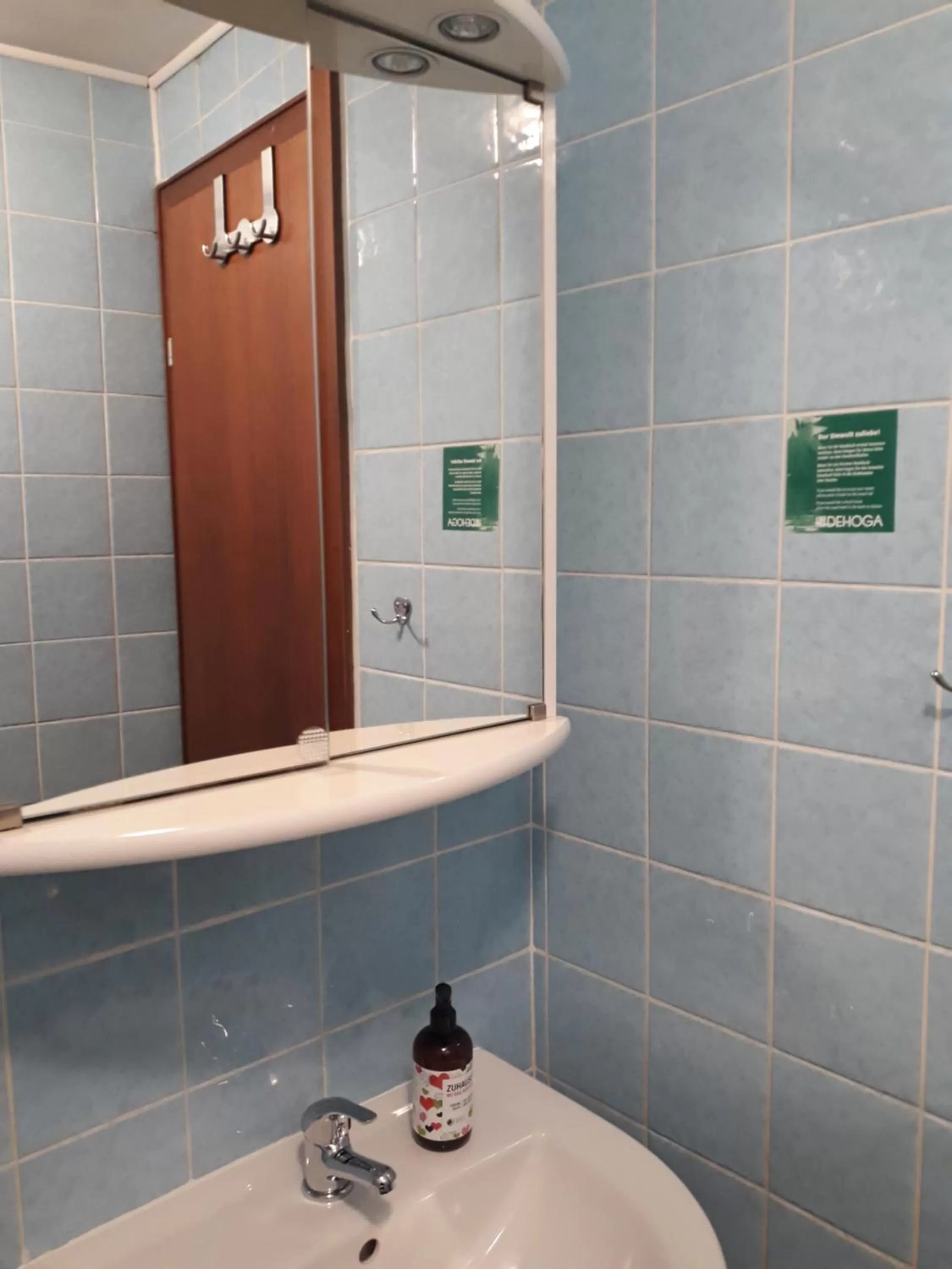 Shower in Rathausschenke Münstermaifeld