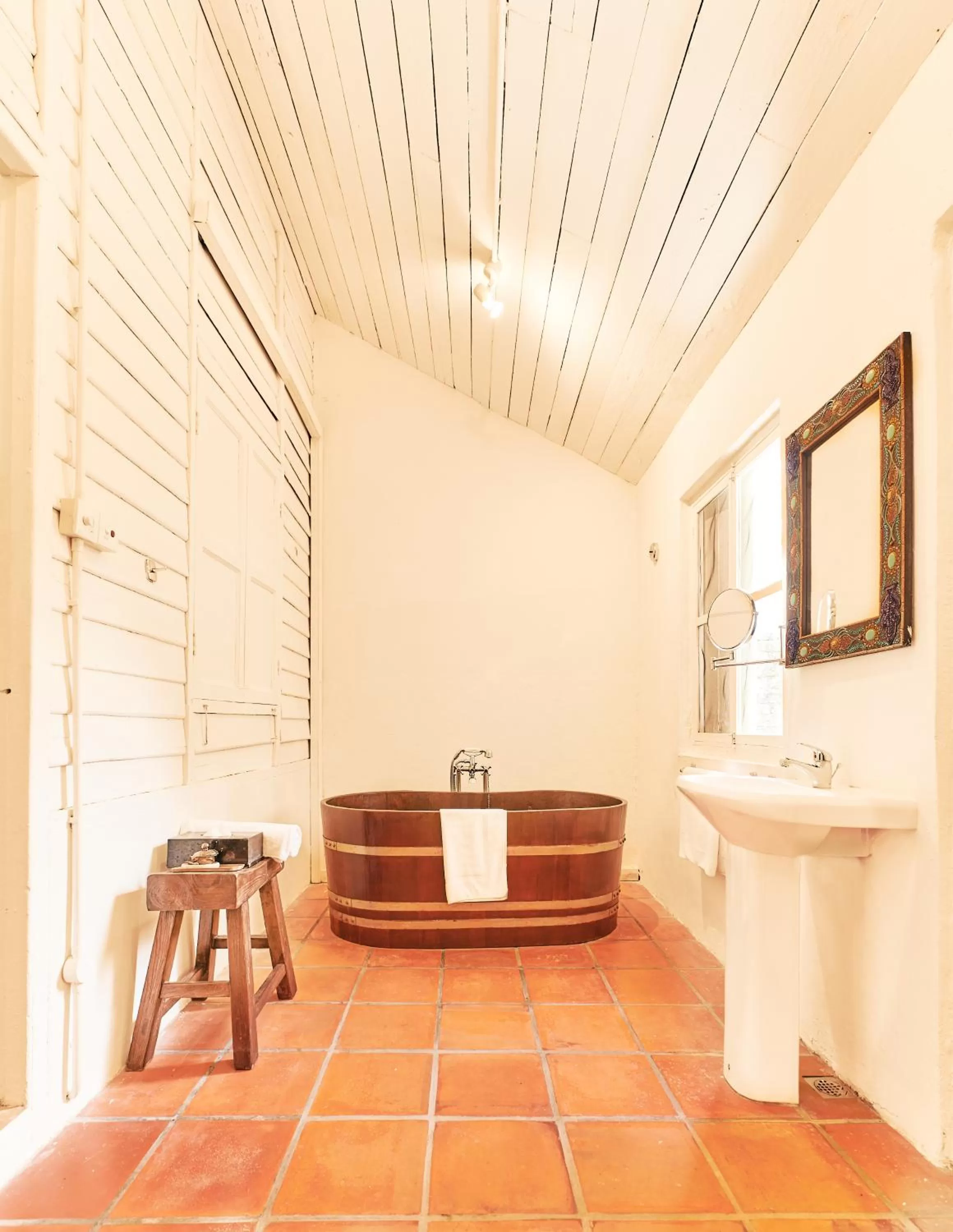 Bath in Temple Tree Resort