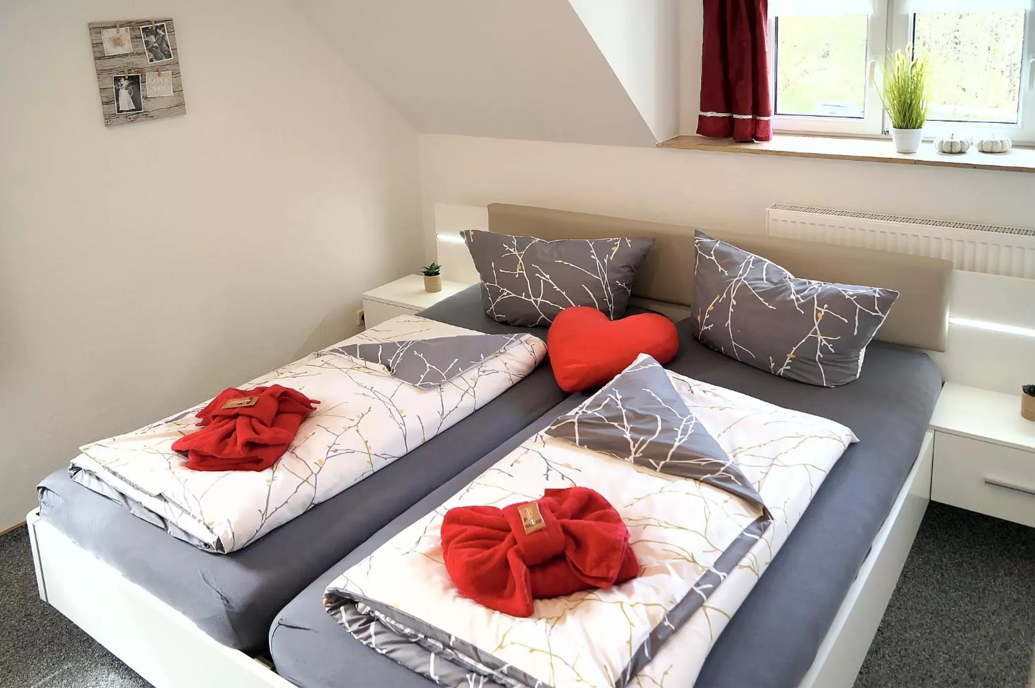 Bed in Erzgebirgshotel Misnia Bärenfels