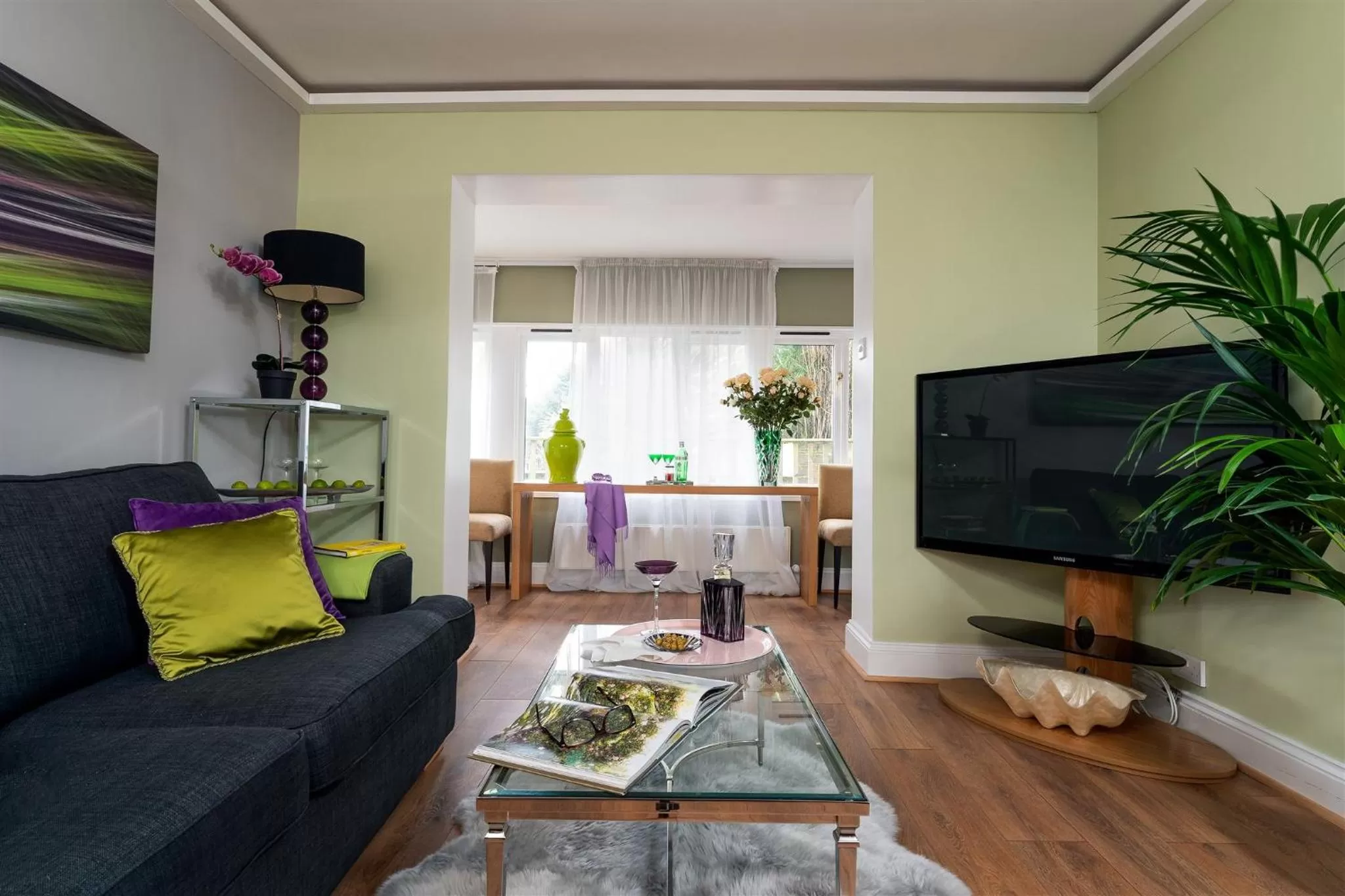 Living room in Palm Grove Apartments