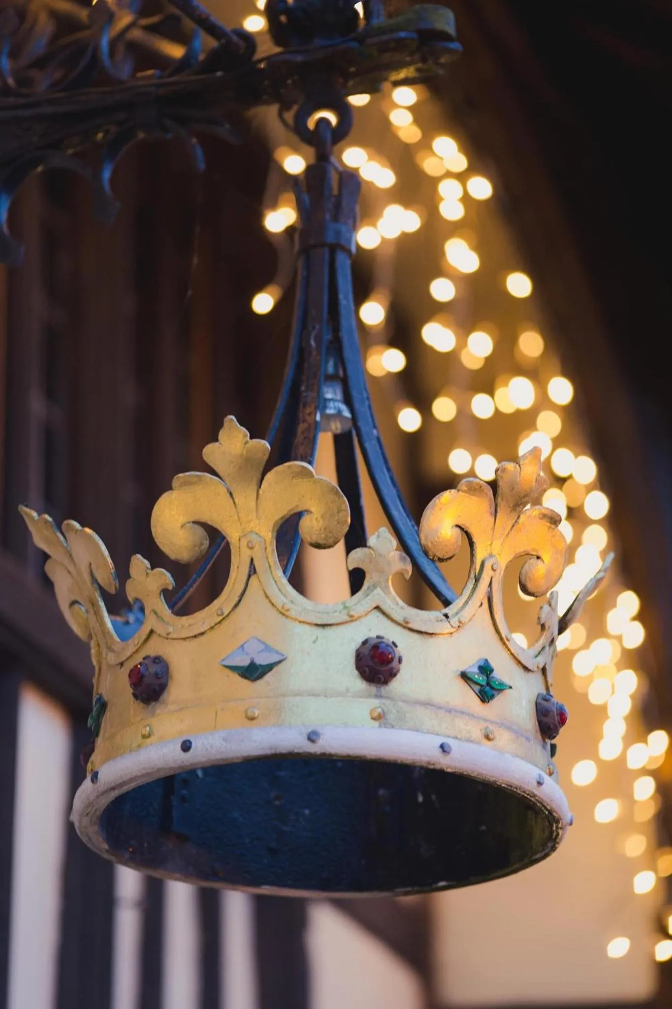 Decorative detail in The Crown Inn