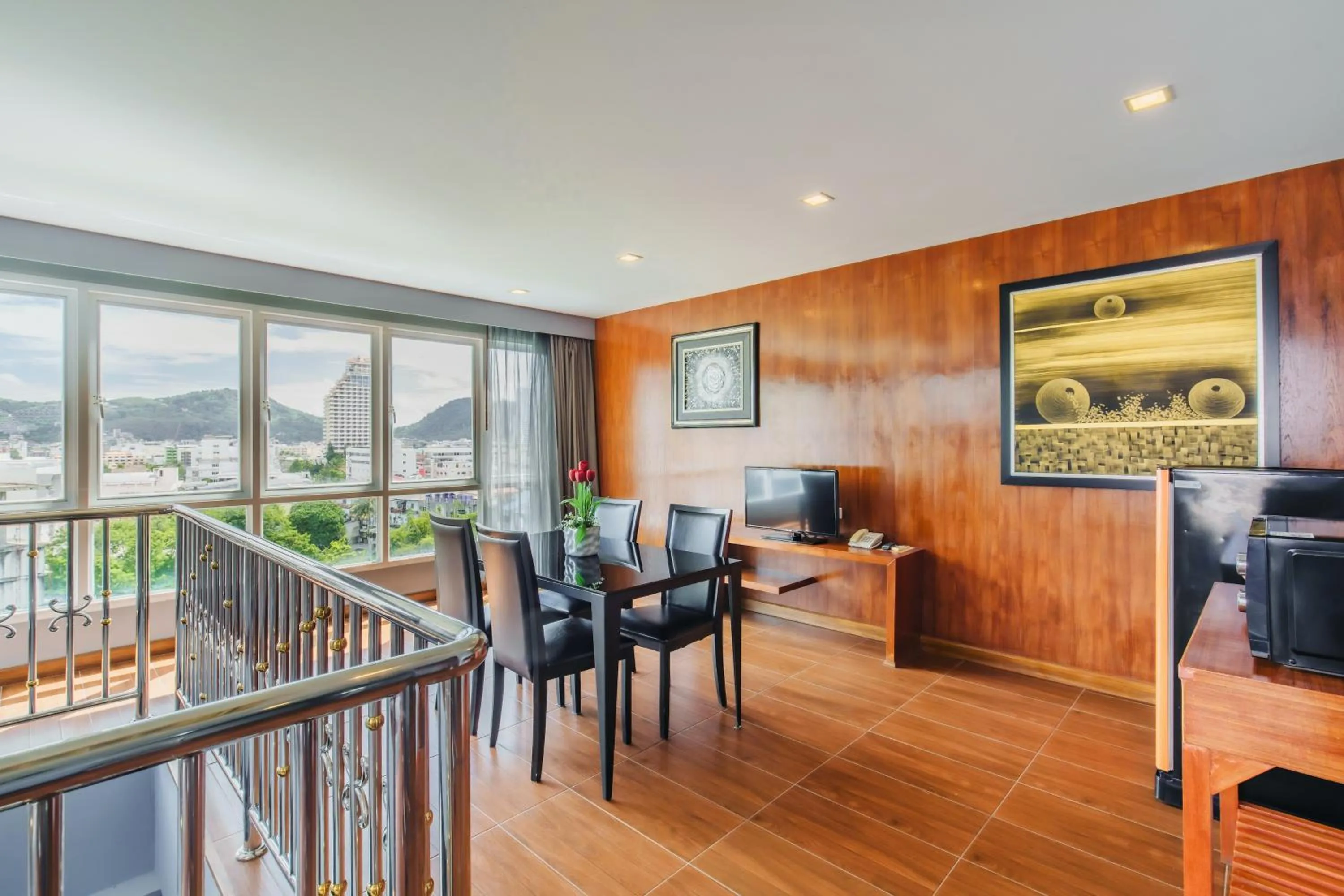 TV and multimedia in Elite Suites Patong