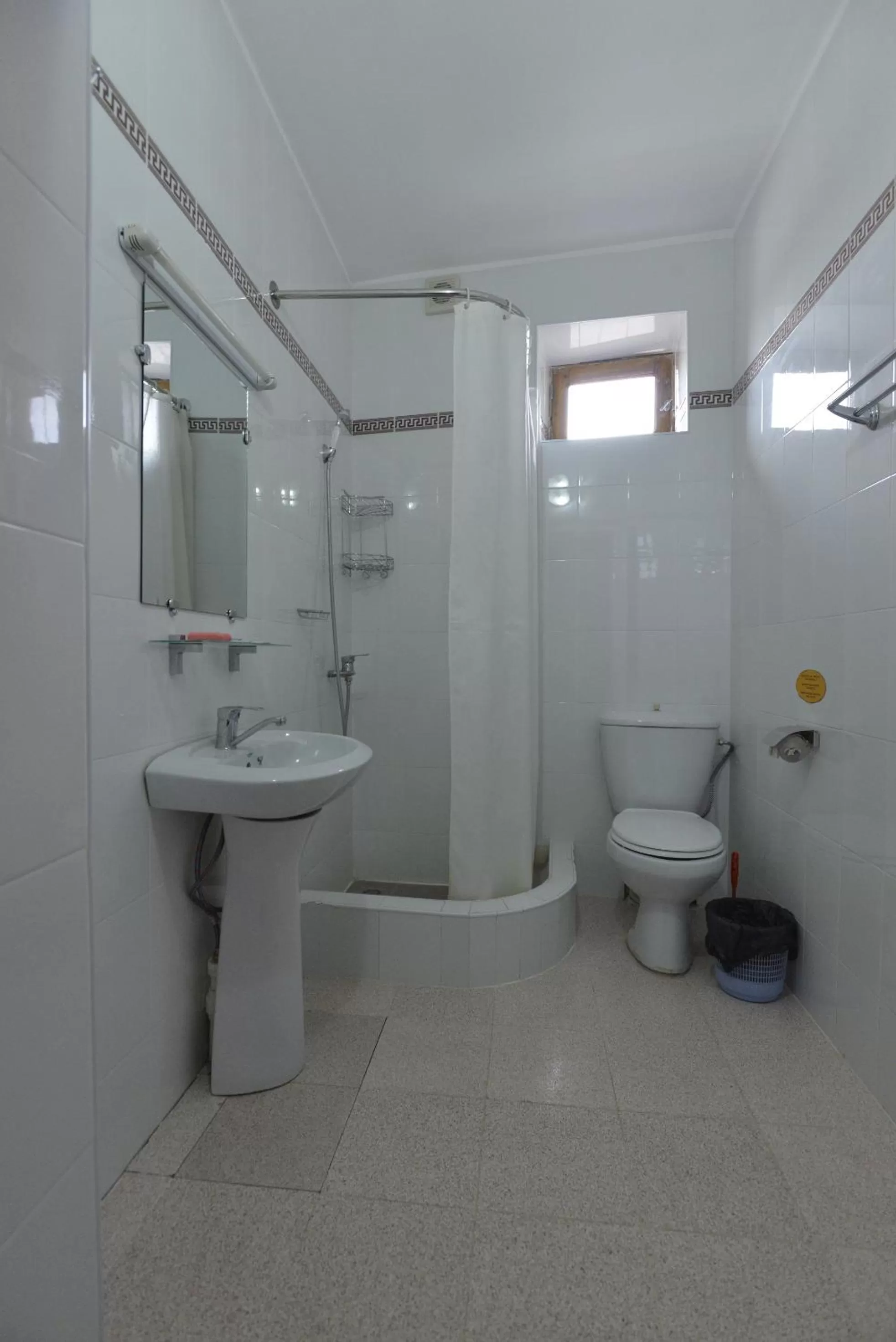 Bathroom in B&B Emir