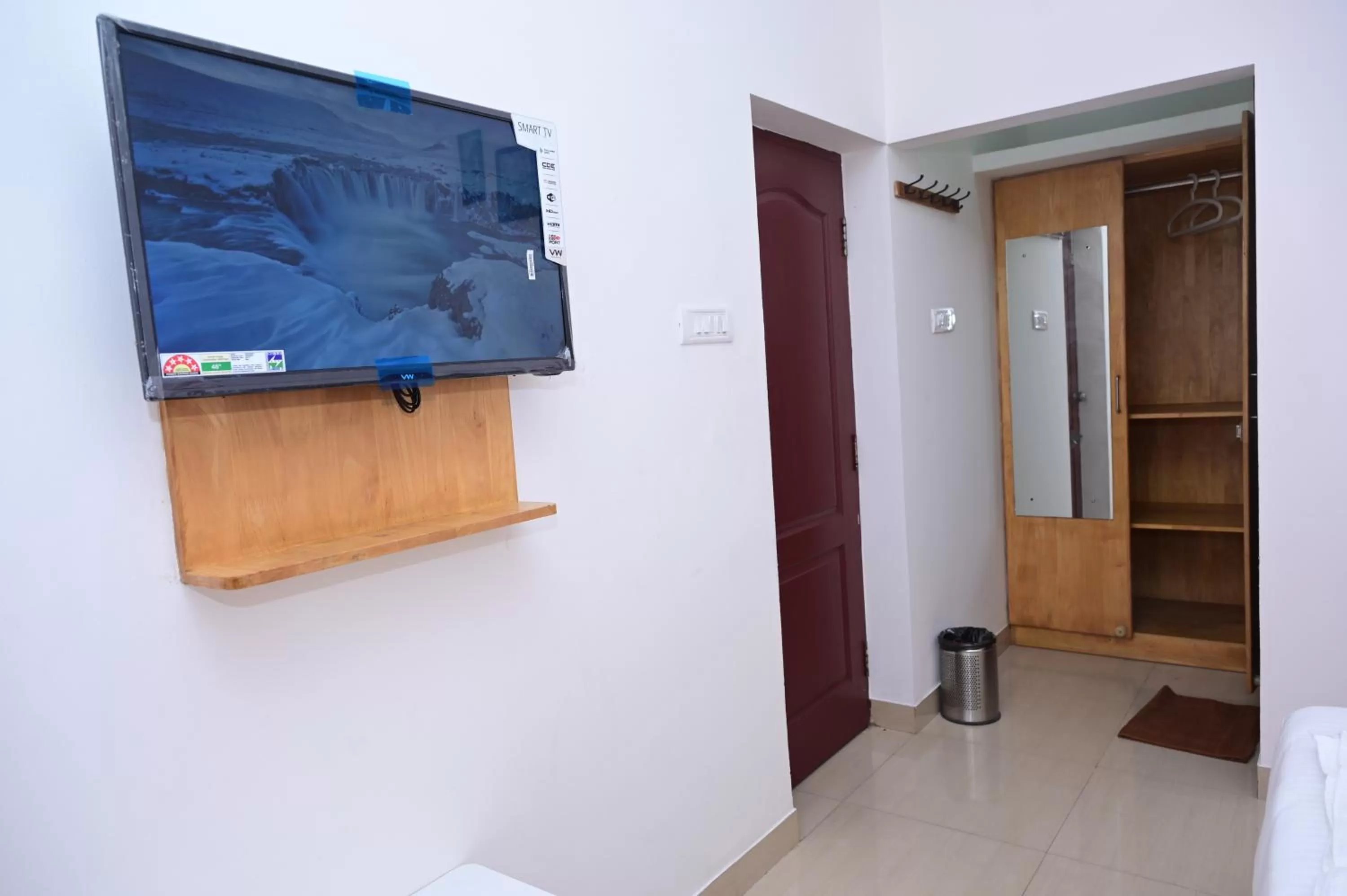 TV and multimedia in Hotel Stay Shine