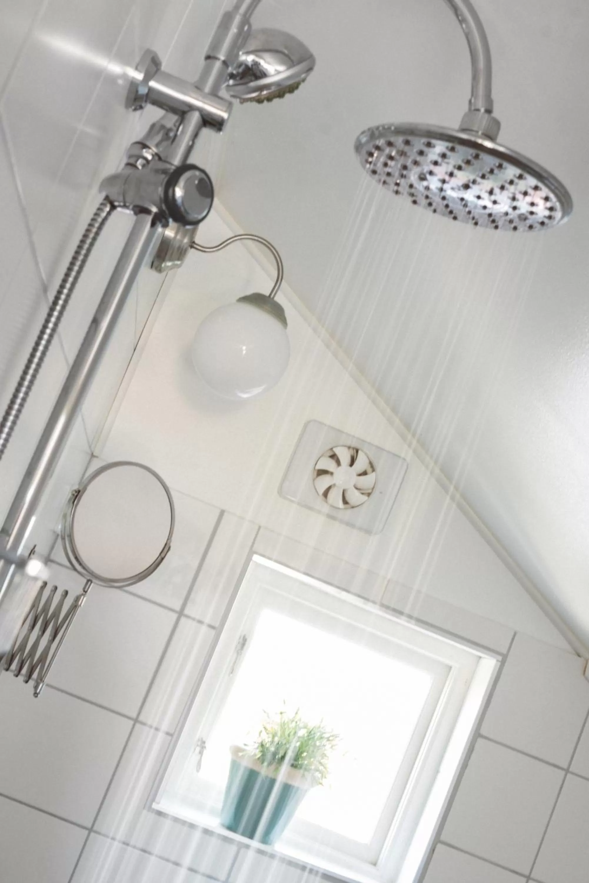 Shower in Woodstock B&B & Studio Apartments