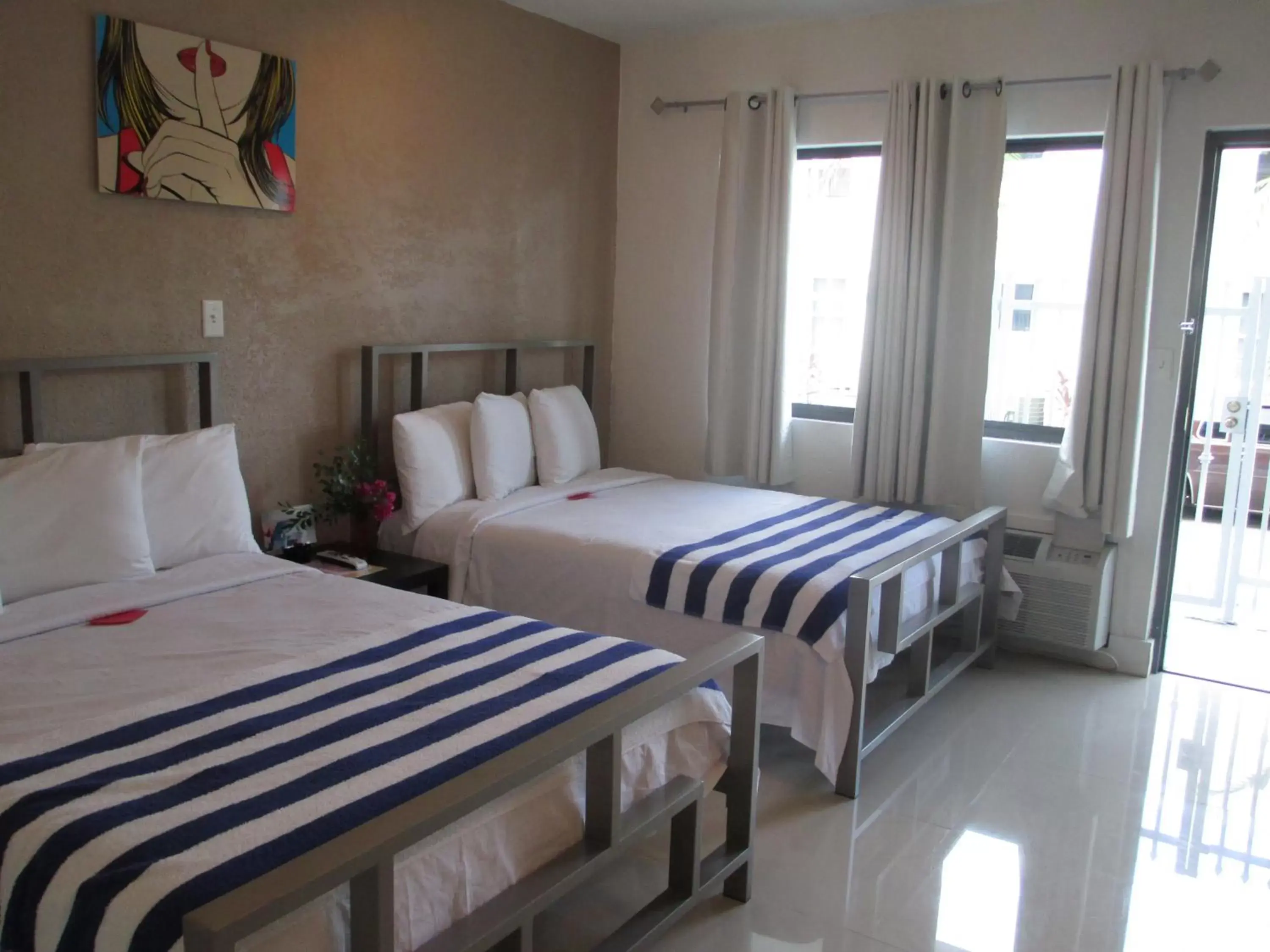Double Room with Two Double Beds in Shalimar Motel Double Room with Two Double Beds in Shalimar Motel