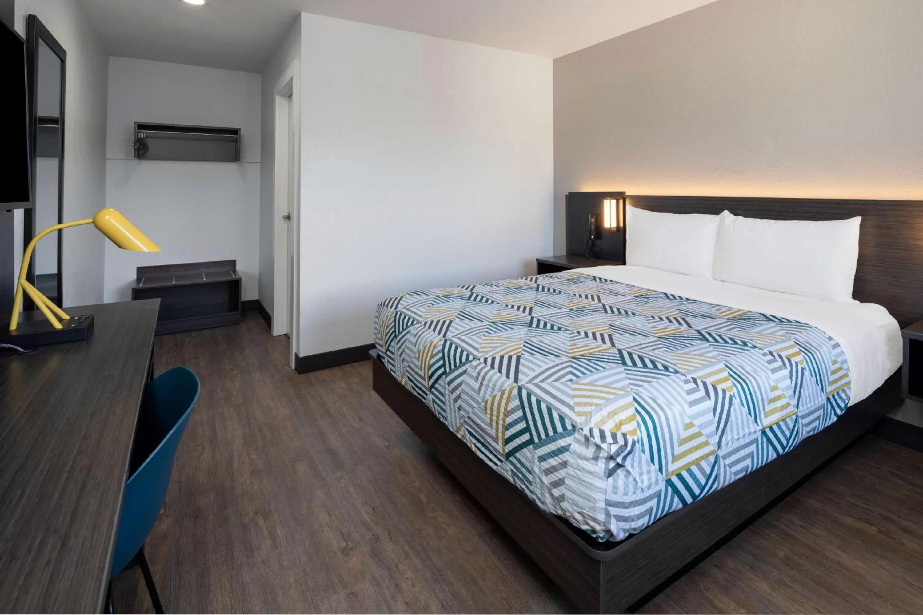 Photo of the whole room, Bed in Motel 6-Fontana, CA