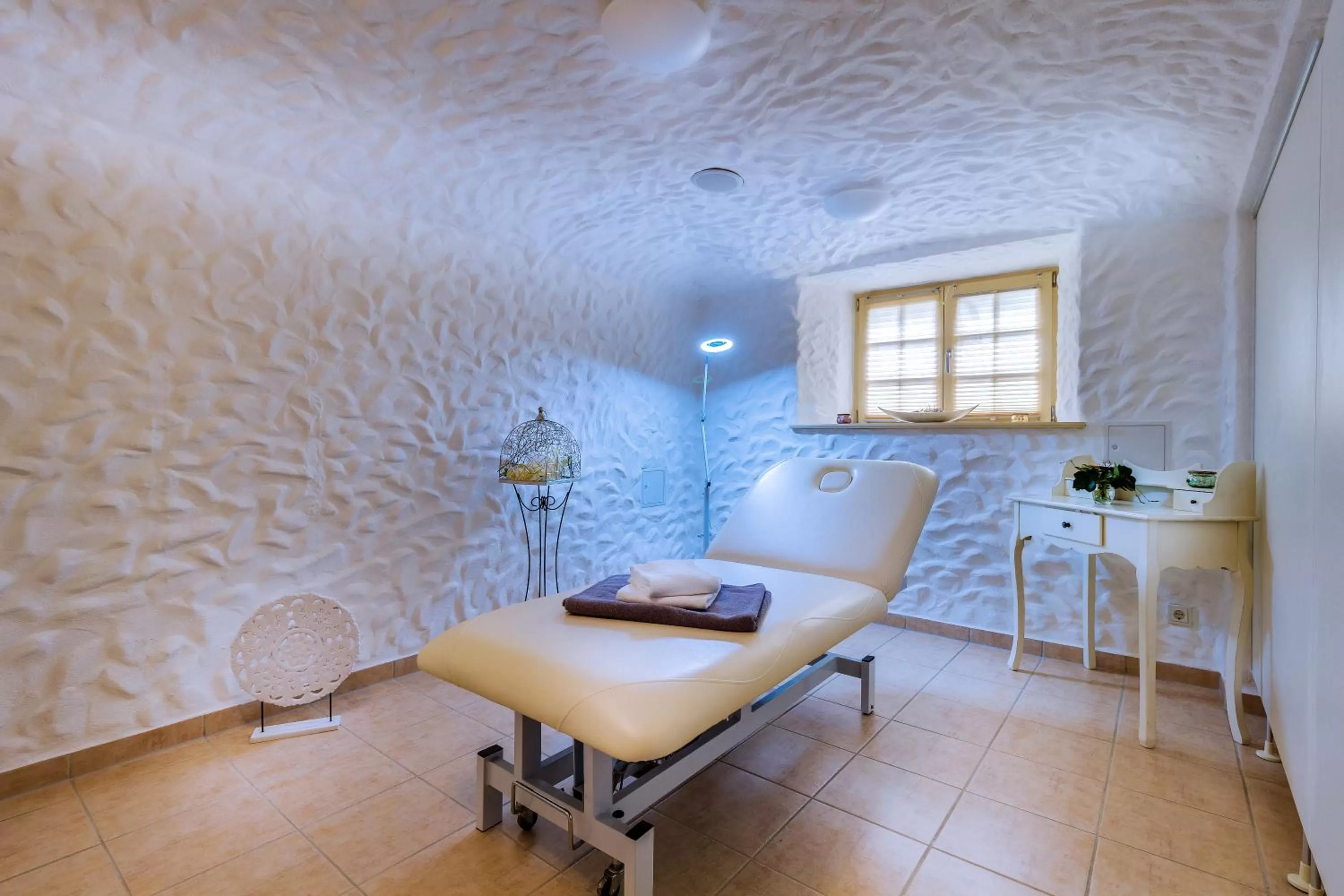 Spa and wellness centre/facilities, Bed in SeeHotel Großräschen