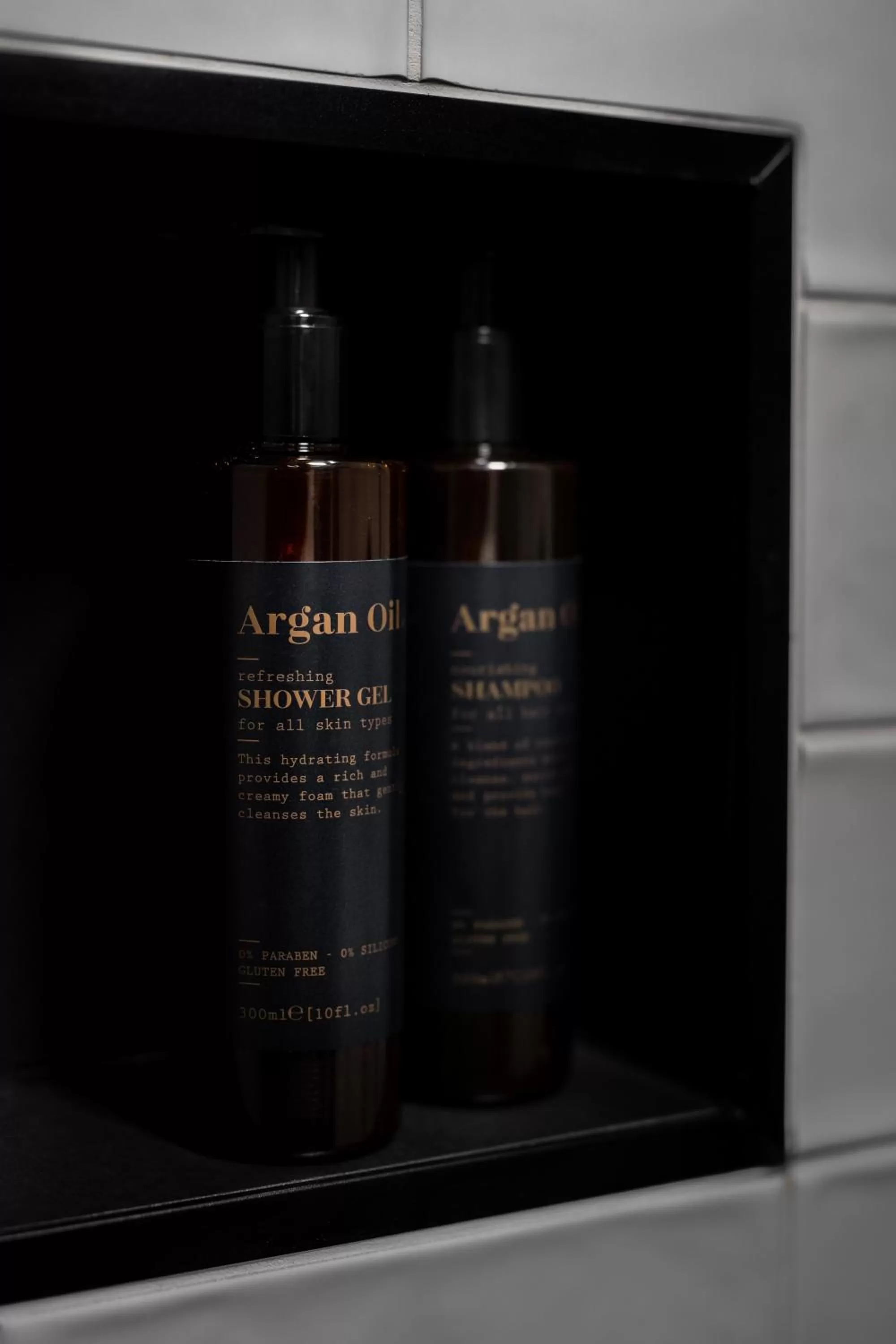 Shower in THE ADAMS - Self Check In Hotel