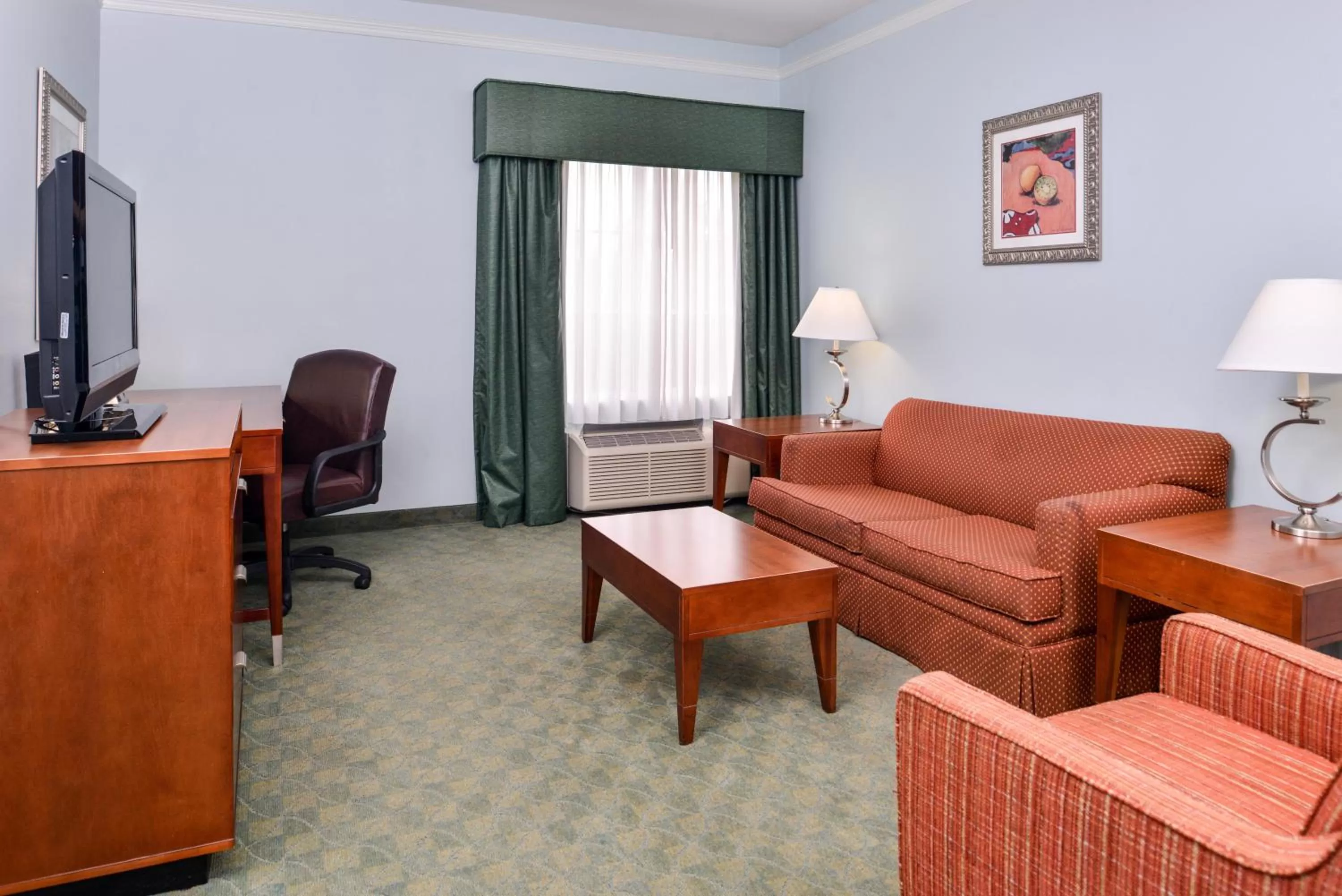 Photo of the whole room in Holiday Inn Express Tampa North Telecom Park by IHG