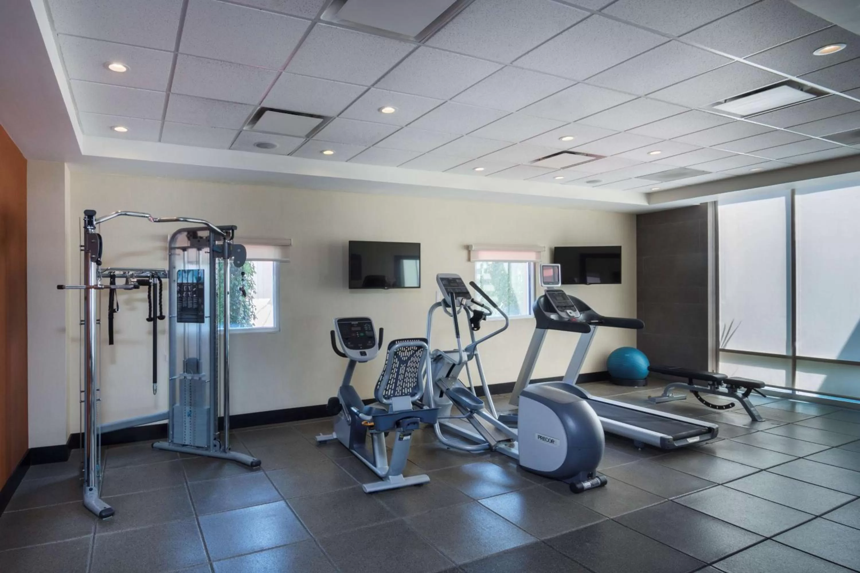 Fitness centre/facilities in Homewood Suites by Hilton Queretaro