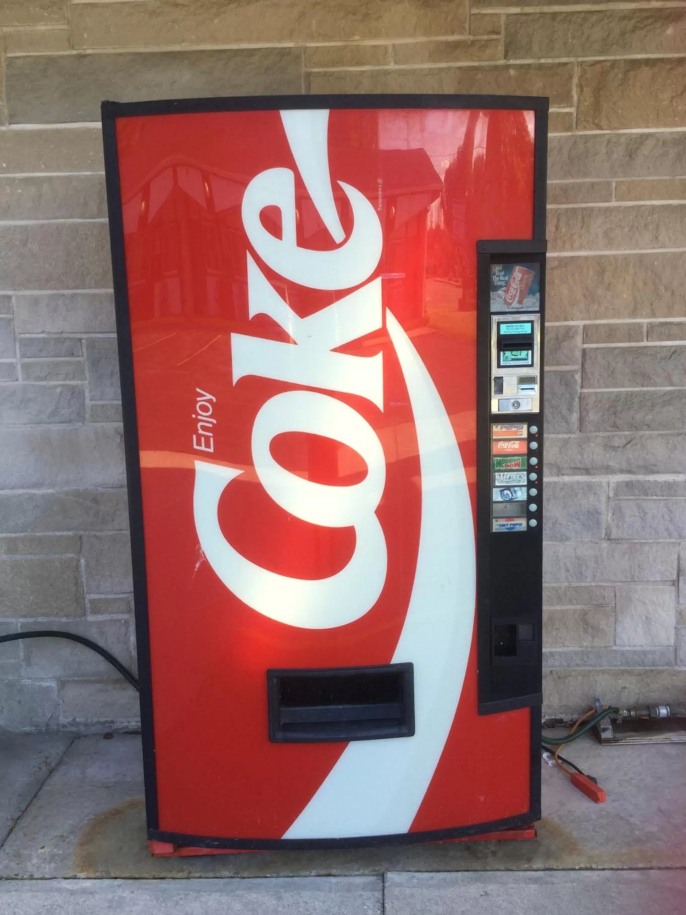 Non alcoholic drinks in Pinconning Trail Inn Motel