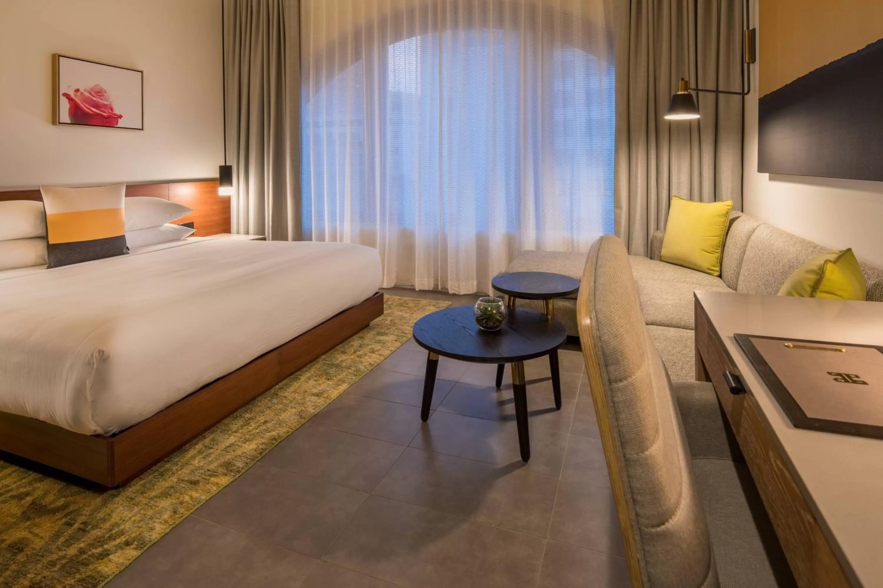 Photo of the whole room, Bed in The Hi-Lo, Autograph Collection