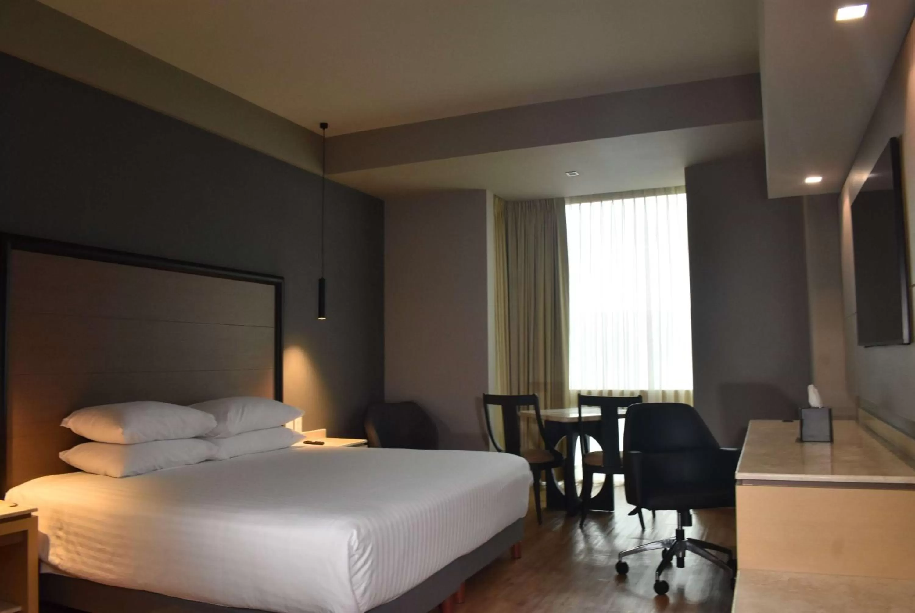 Photo of the whole room, Bed in Ramada by Wyndham Mexico City Santa Fe