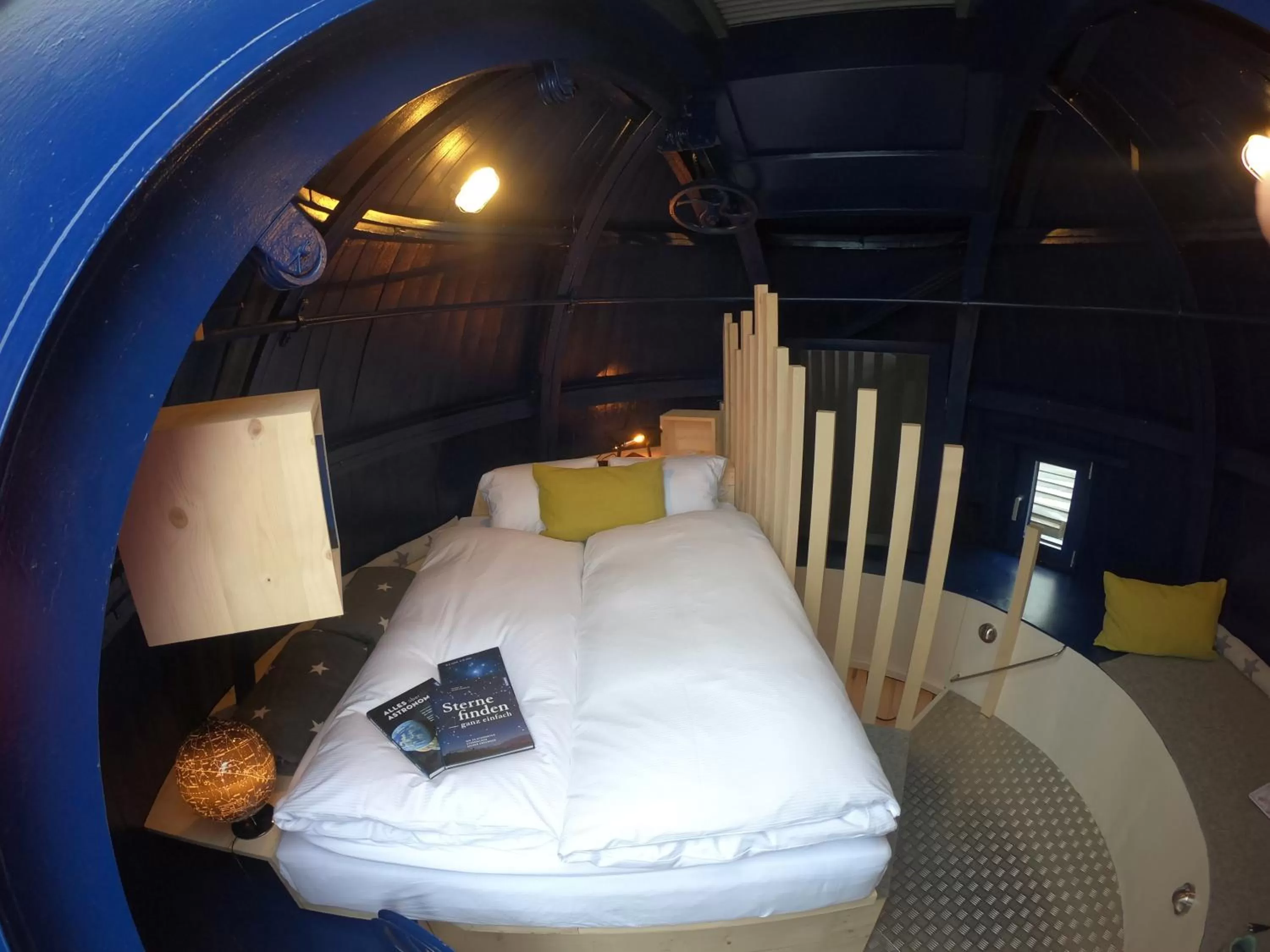 Bed in Sternwarte by Randolins