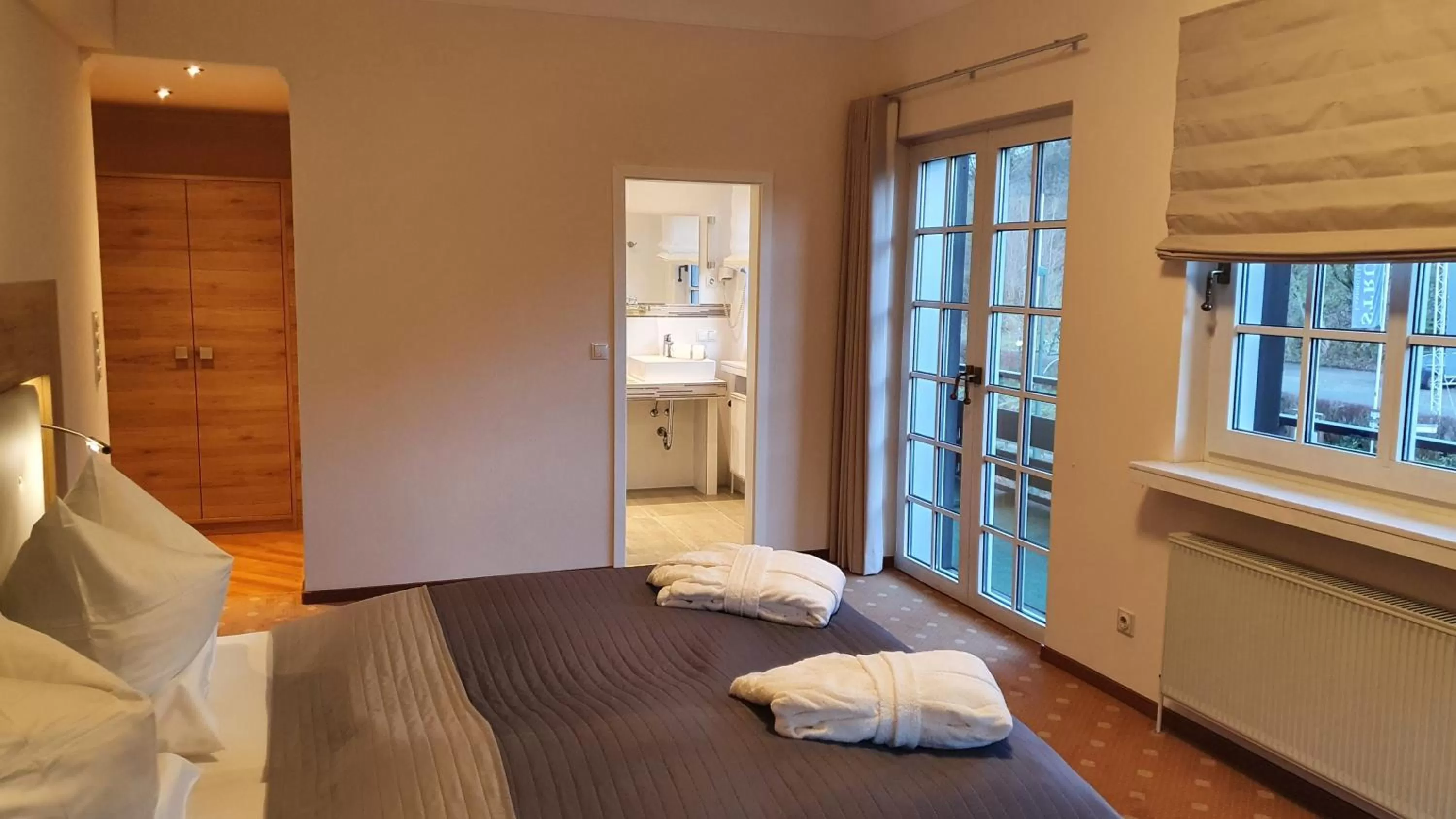 Photo of the whole room, Bed in Struck Landhotel & SPA