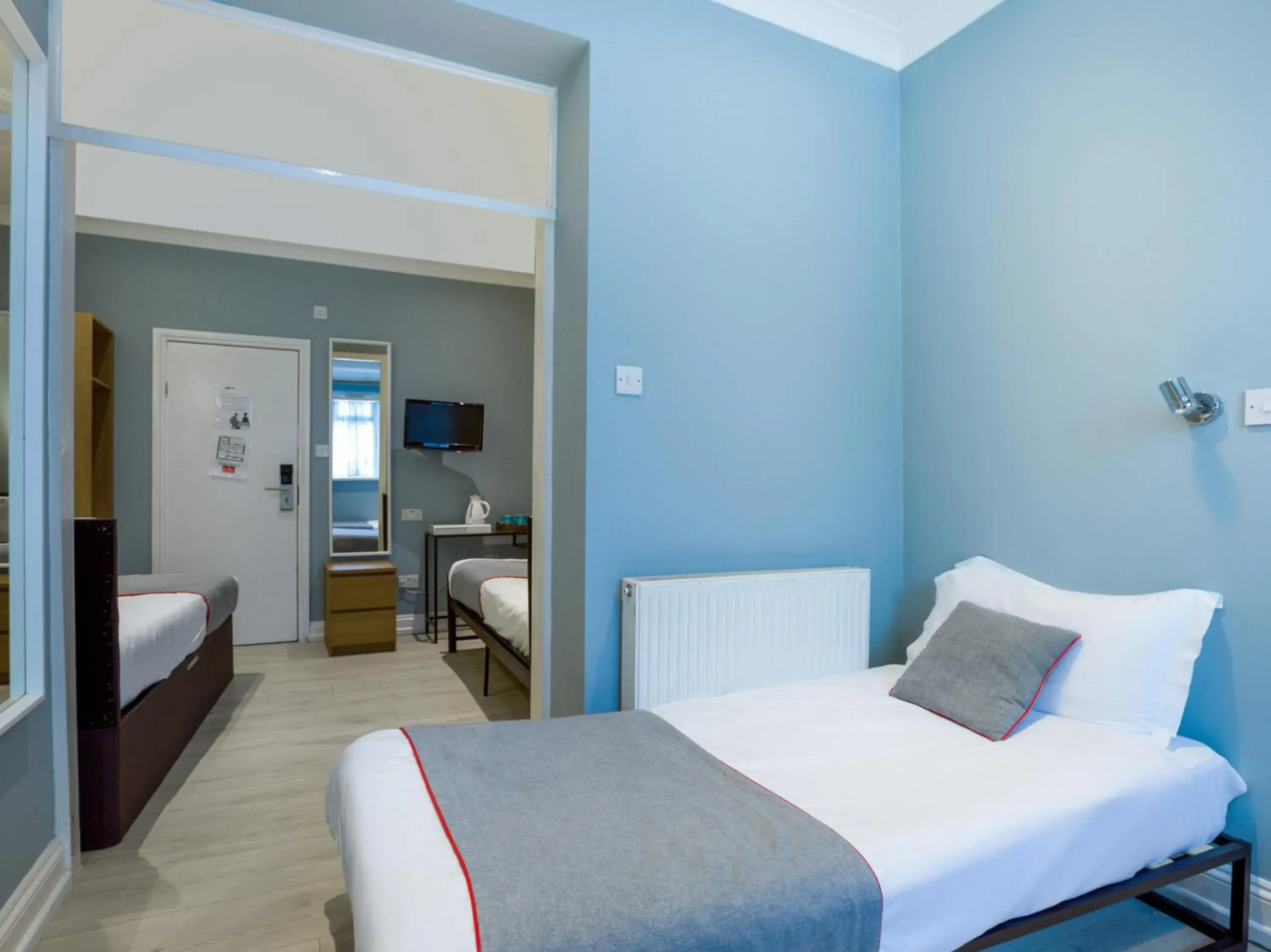 Standard Twin Room in Sino Hotel Standard Twin Room in Sino Hotel