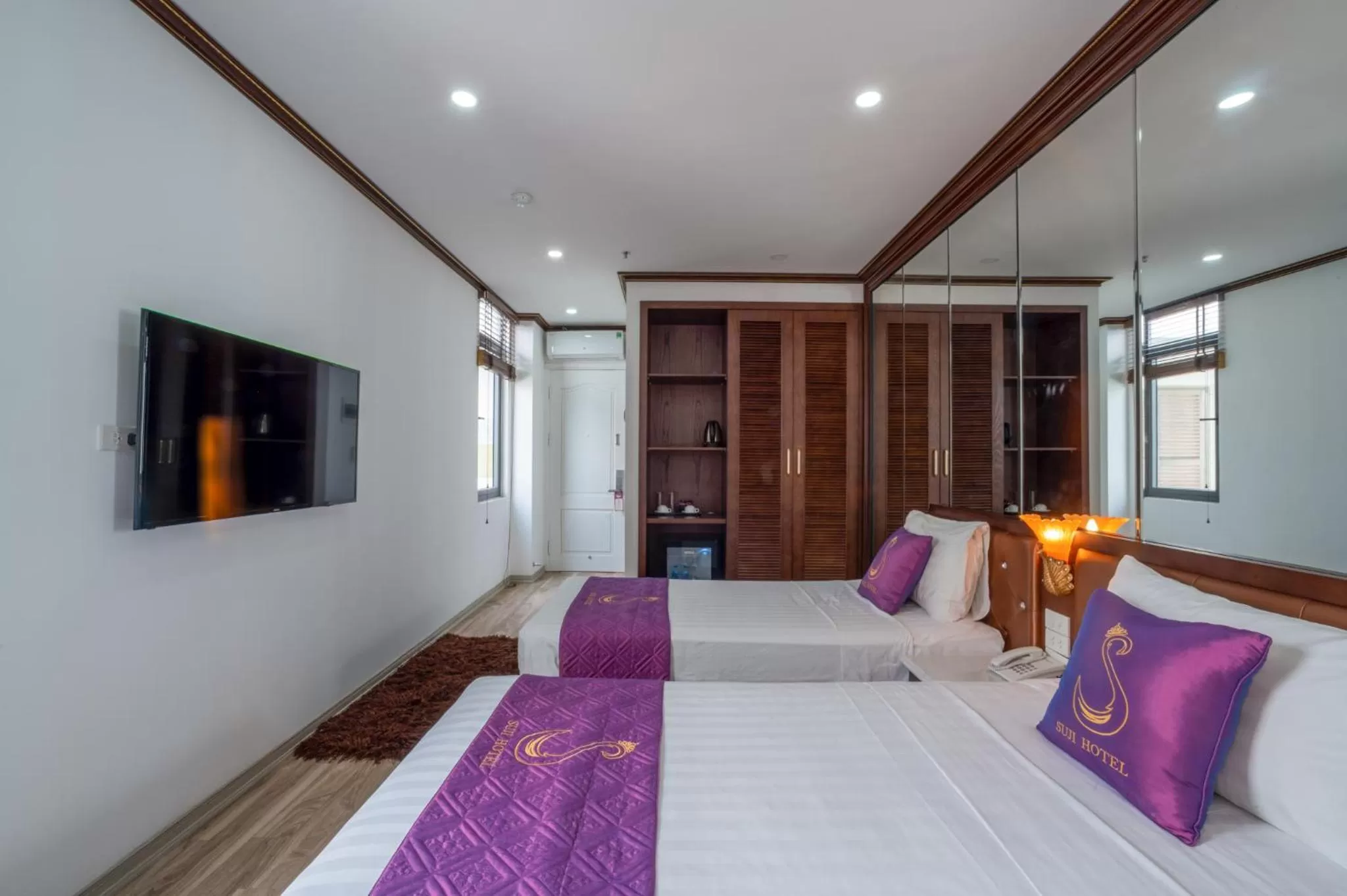 Photo of the whole room in Hanoi Suji Hotel