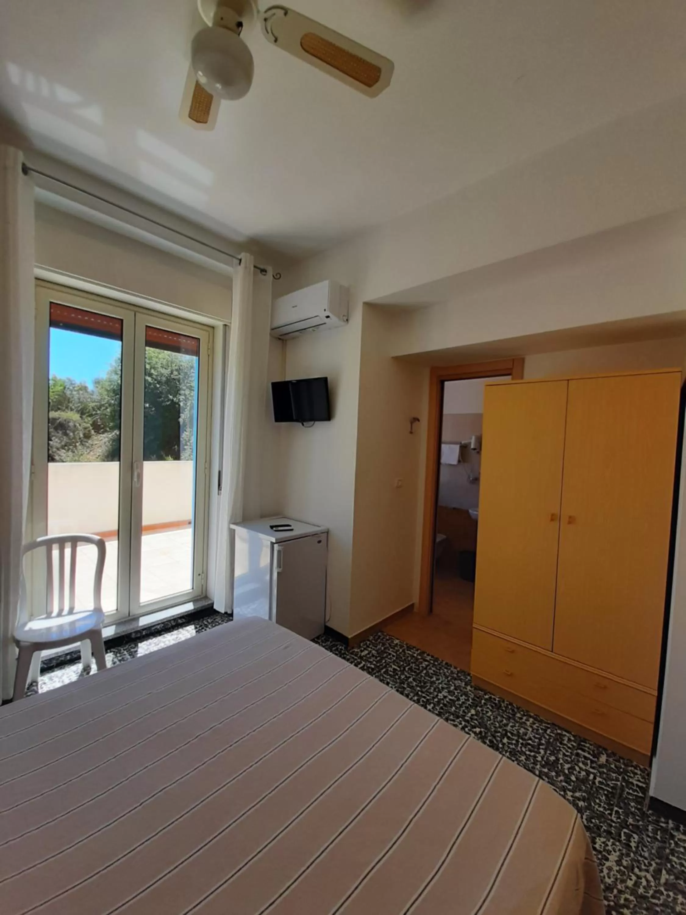 Bed in Hotel Conca d'Oro