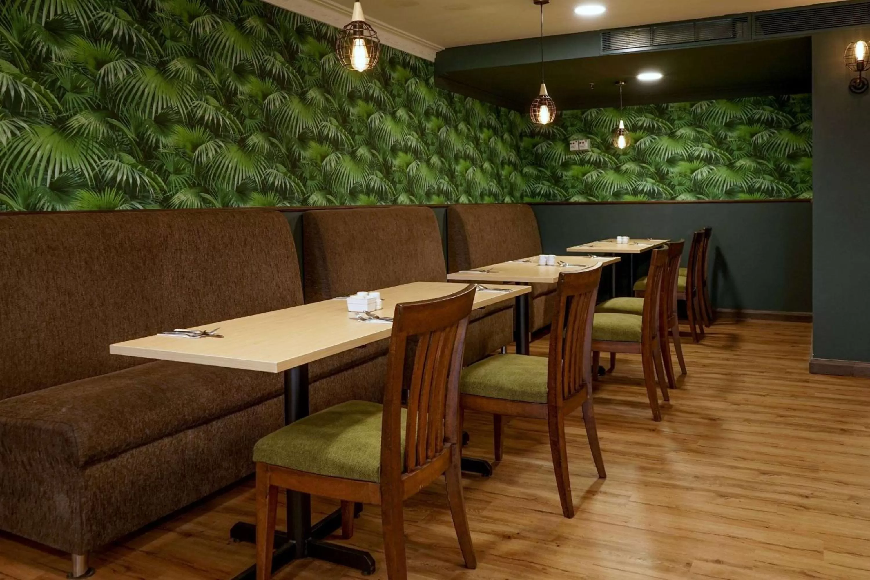 Restaurant/places to eat in Shahzan Hotel Kuantan, Trademark Collection by Wyndham