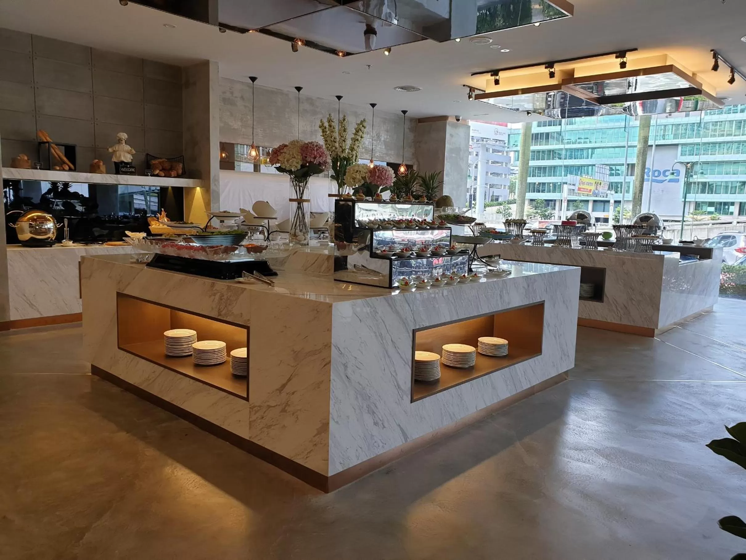 Restaurant/places to eat in Hotel Armada Petaling Jaya