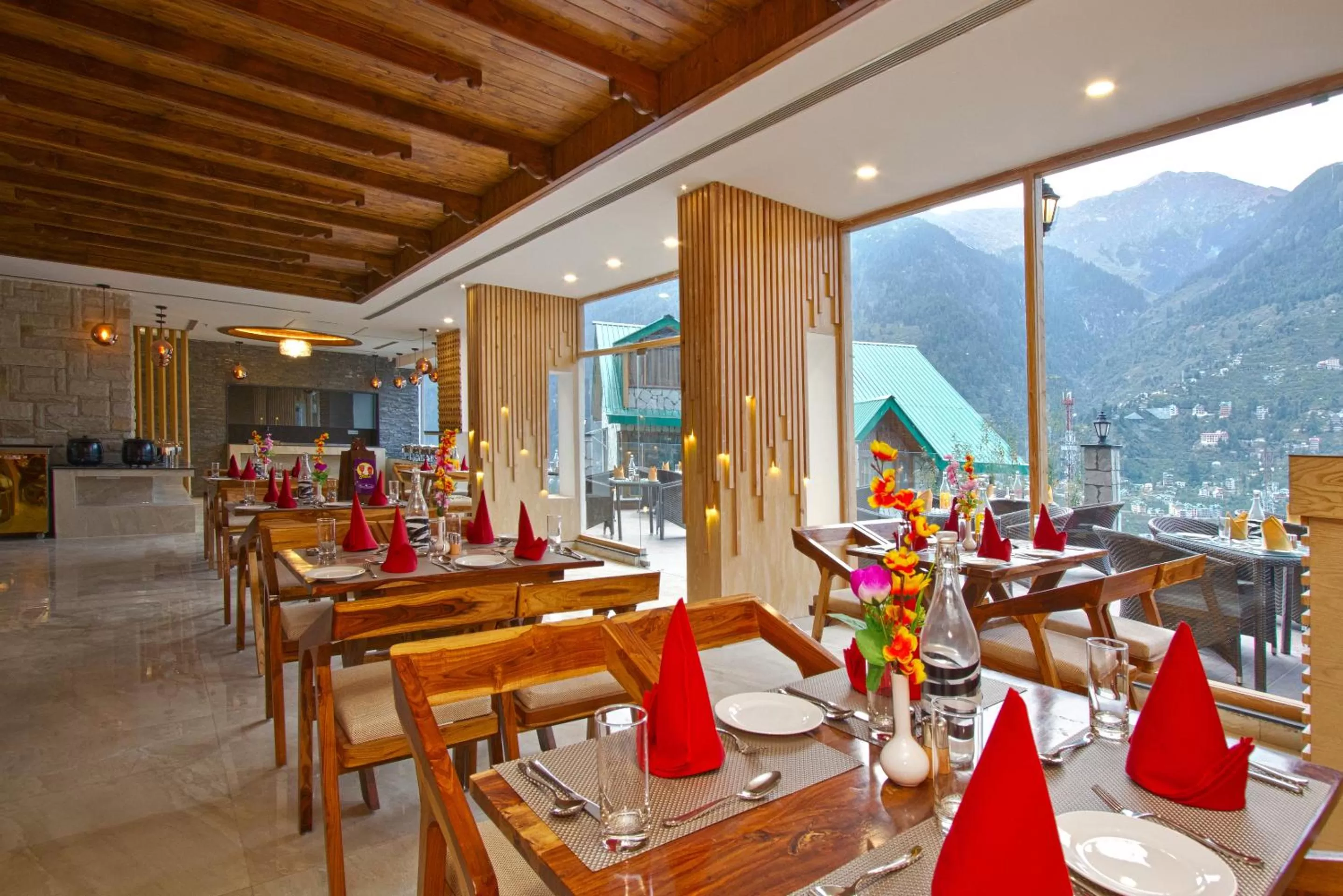 Restaurant/places to eat in The Whitestone Resorts