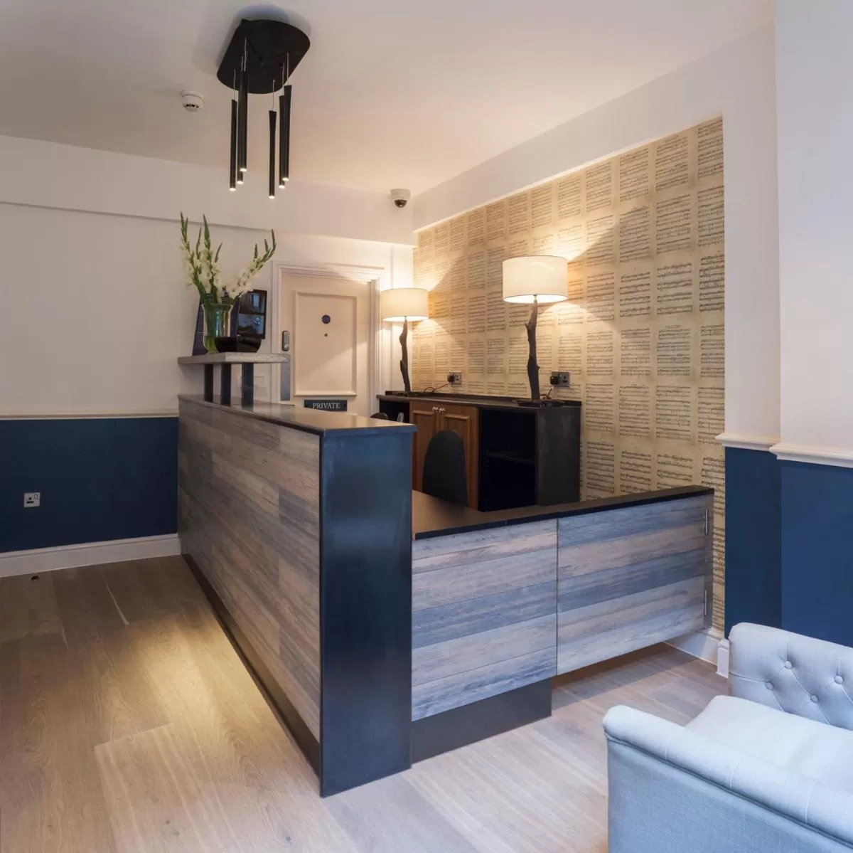 Lobby or reception, Lobby/Reception in The Crown Wetherspoon