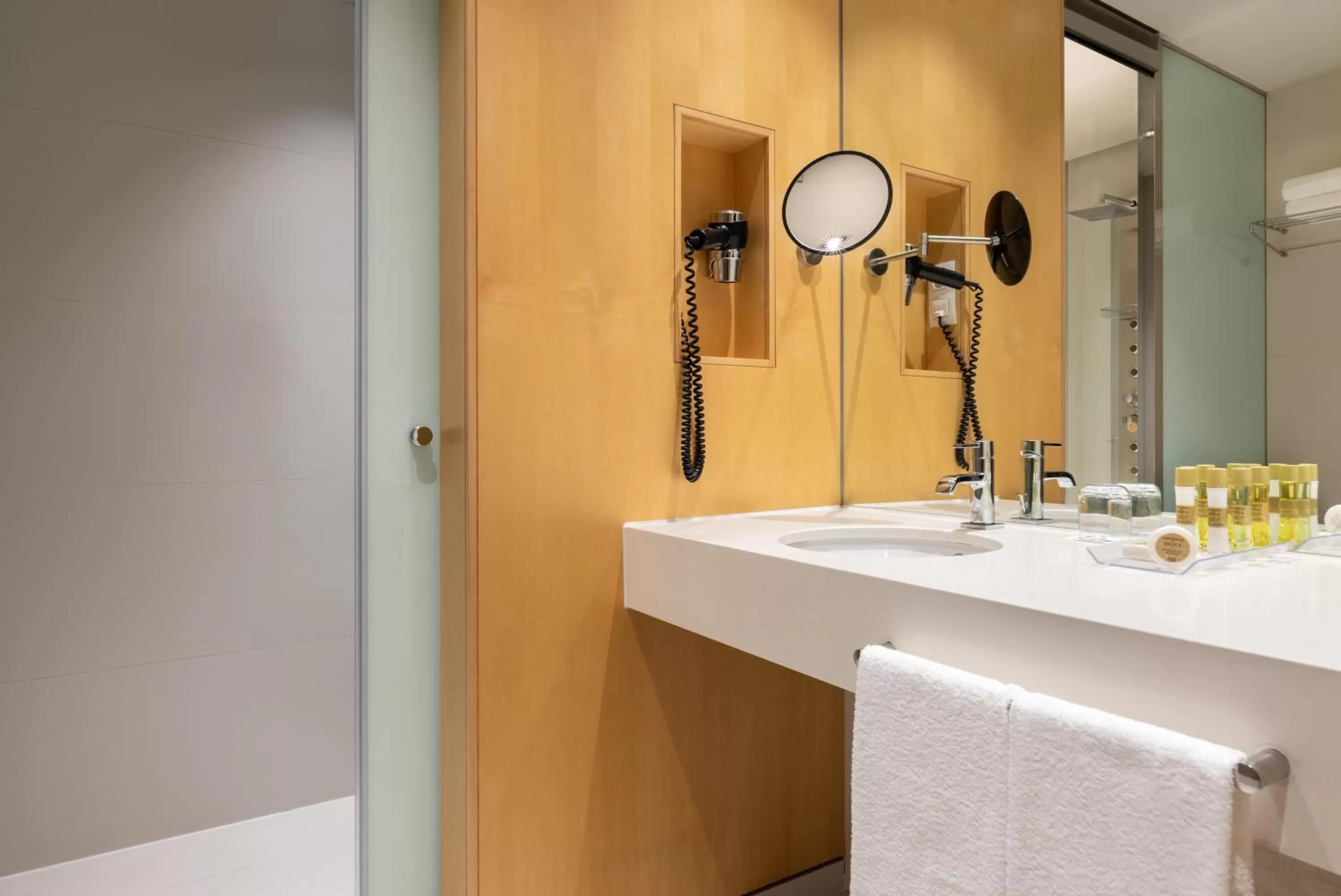 Bathroom in Eurostars Palacio de Cristal