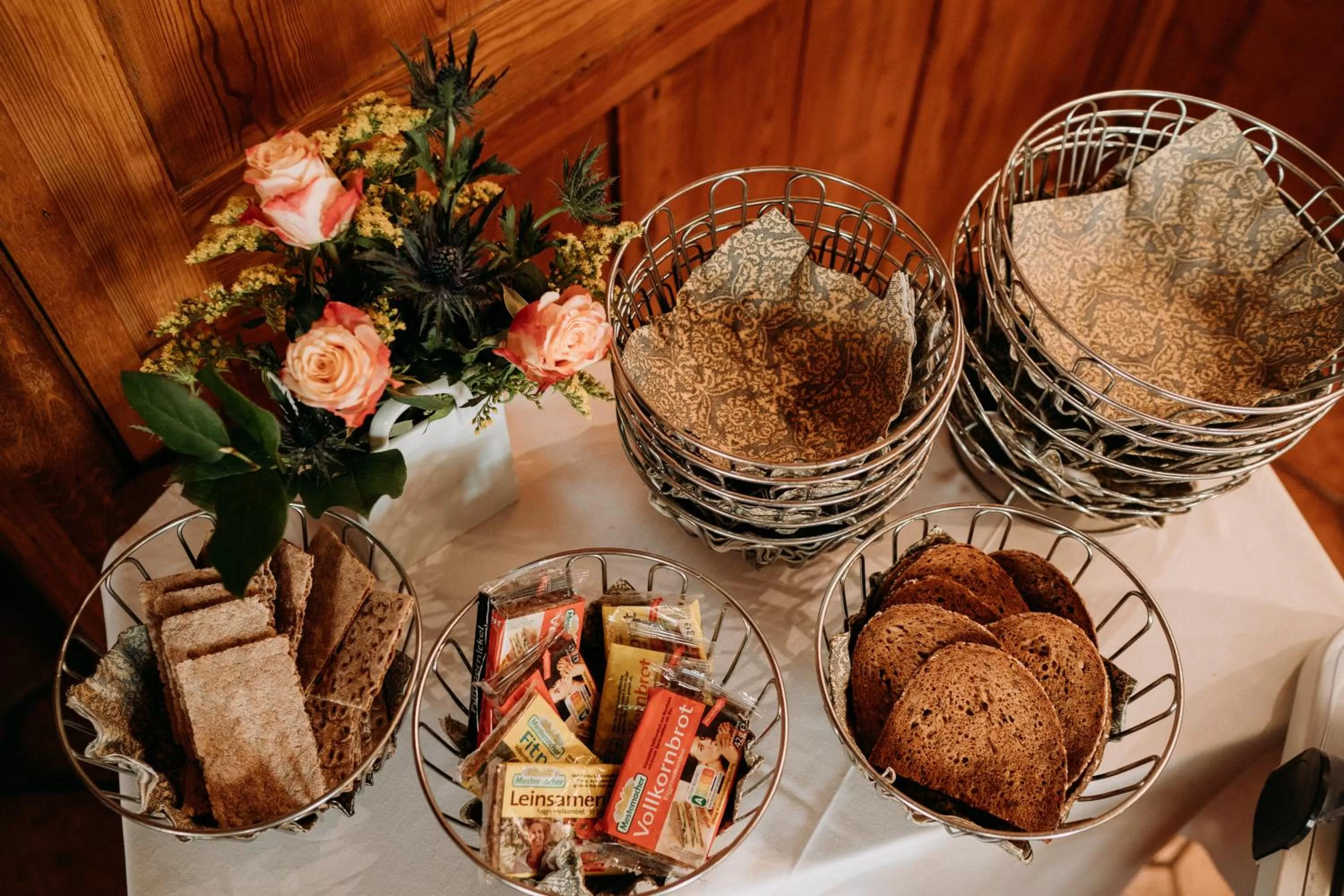 Buffet breakfast in Fränkischer Gasthof-Hotel zum Koppen