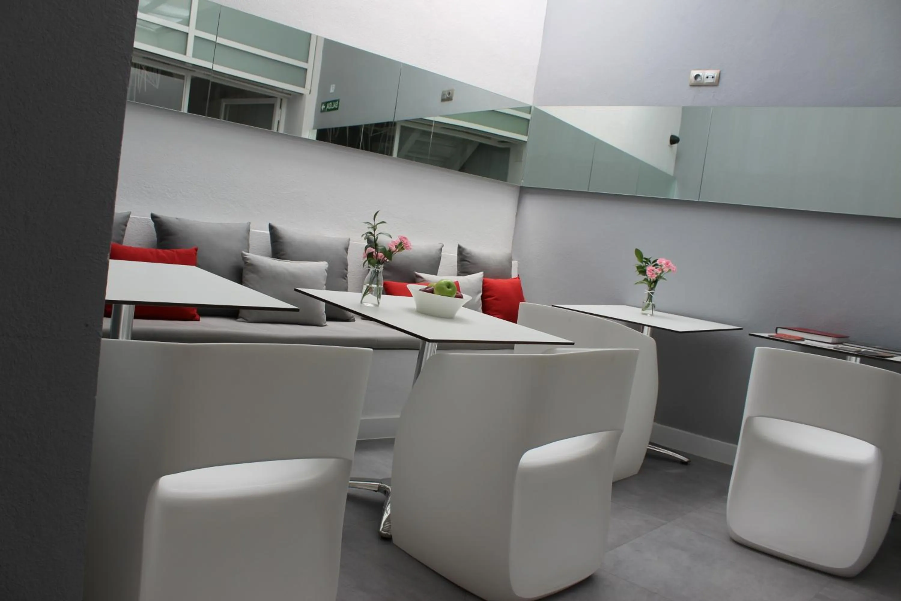 Coffee/tea facilities in Hotel Boutique Caireles