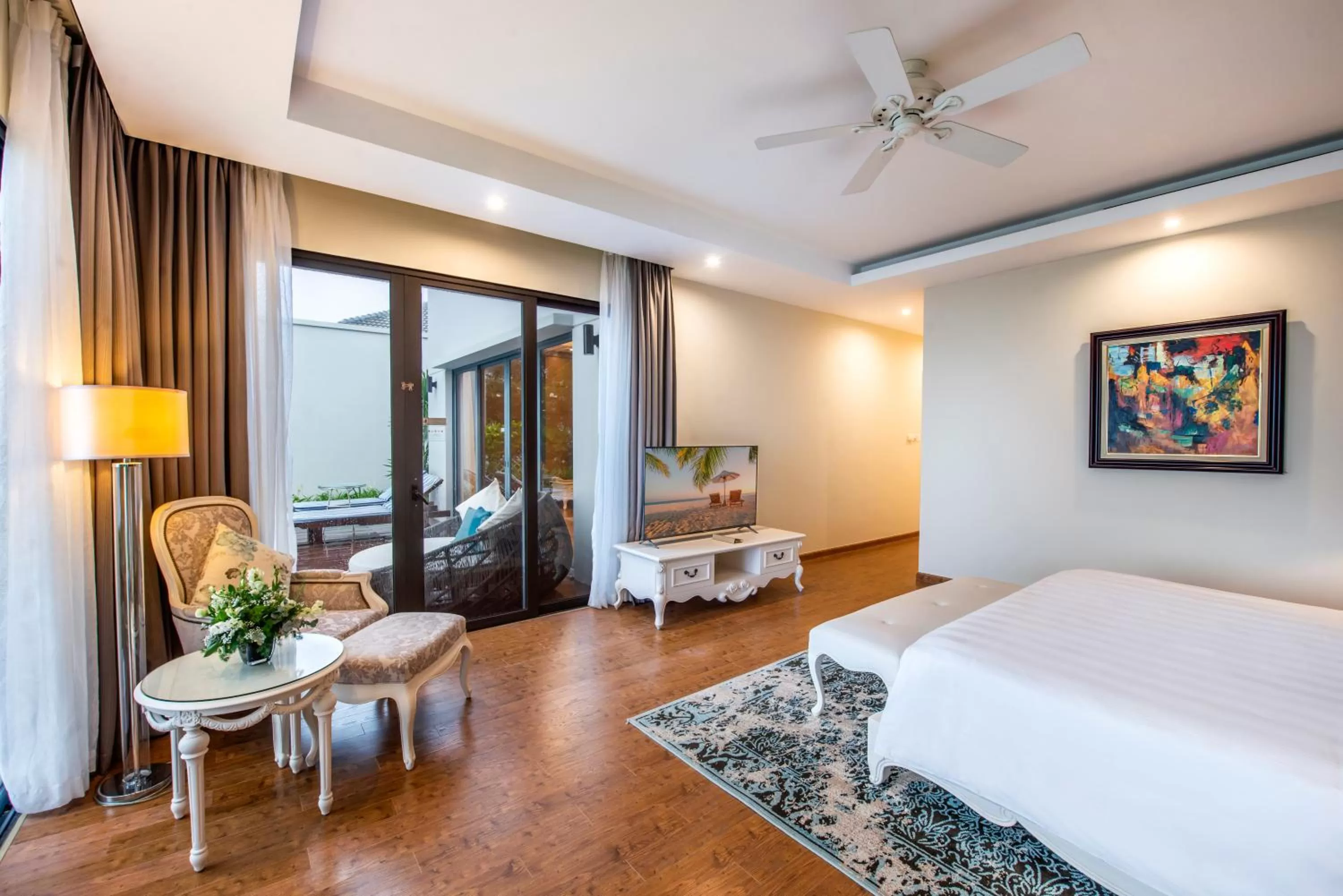 Bedroom, Bed in Vinpearl Resort & Spa Nha Trang Bay