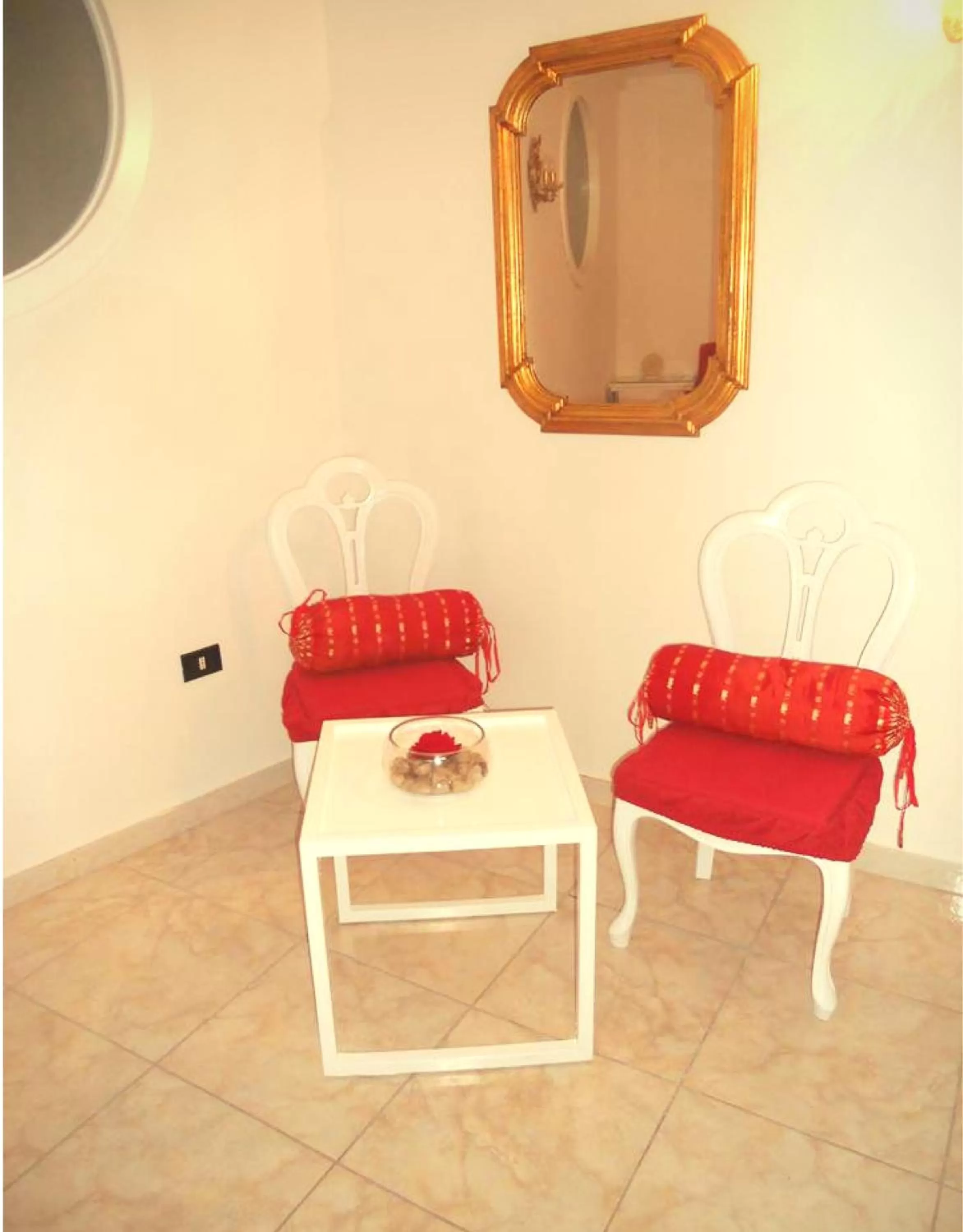 TV and multimedia in ZO. NE. Baroque B&B