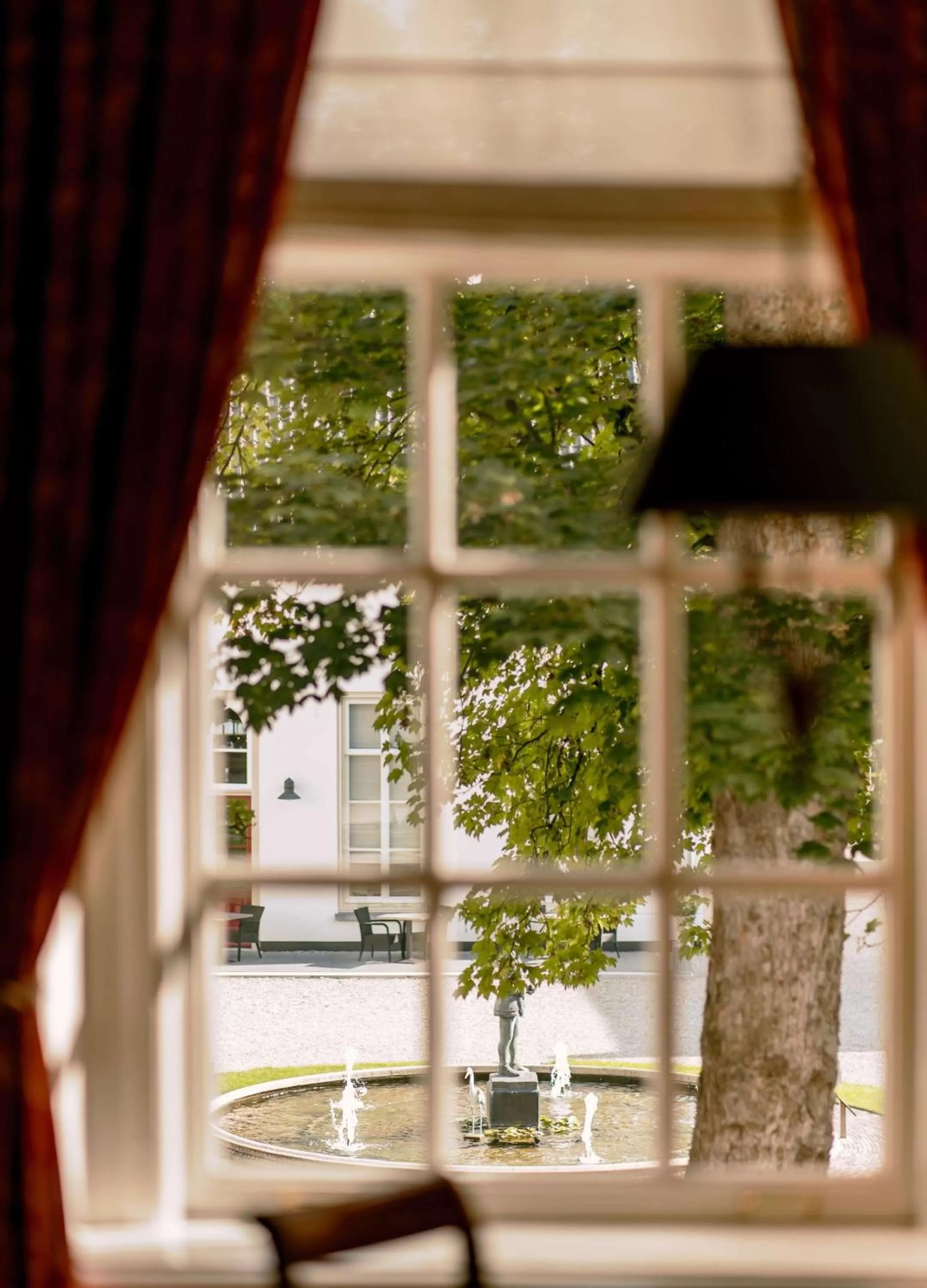 Photo of the whole room in Grand Hotel Karel V