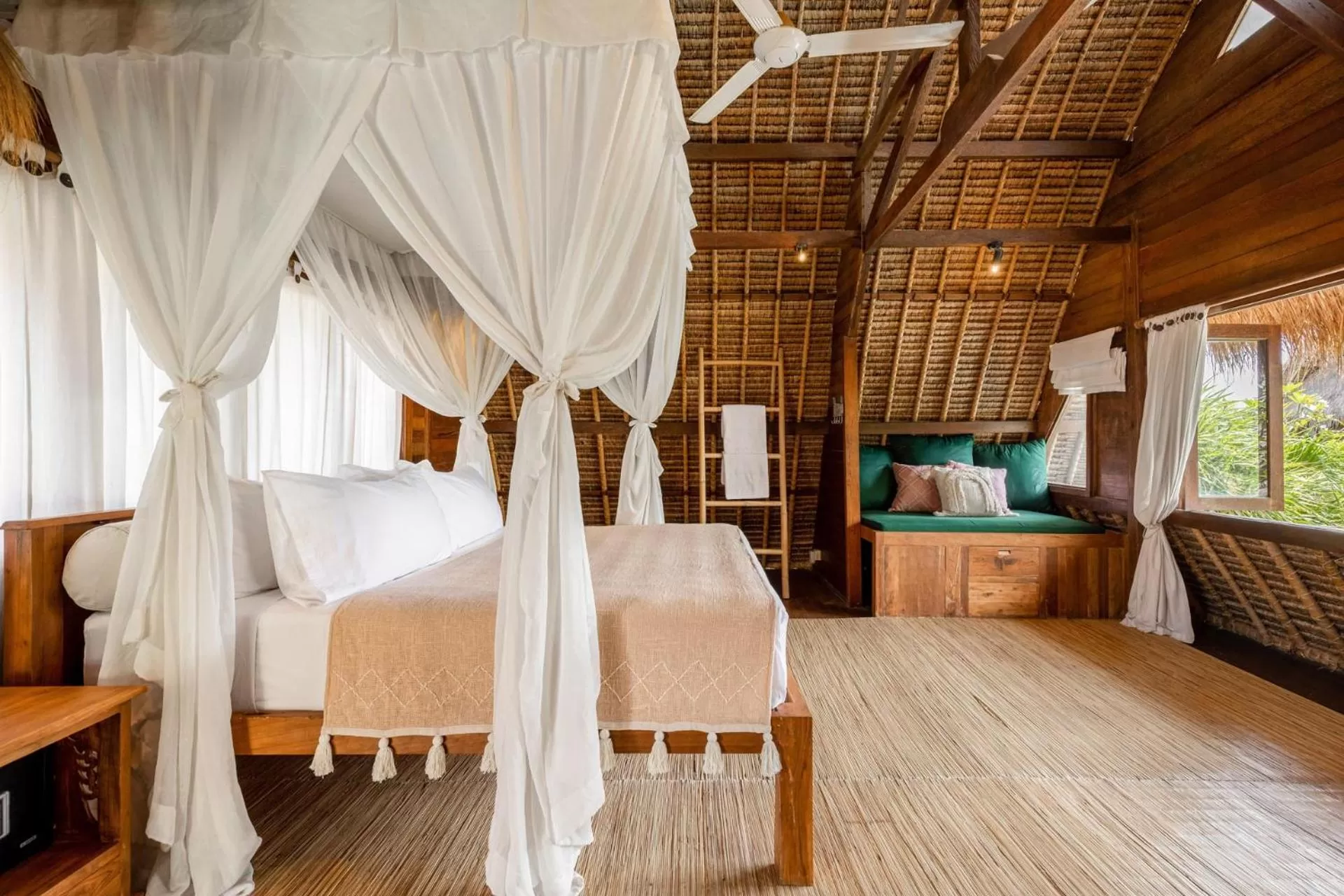 Bed in Tigerlillys Boutique Hotel