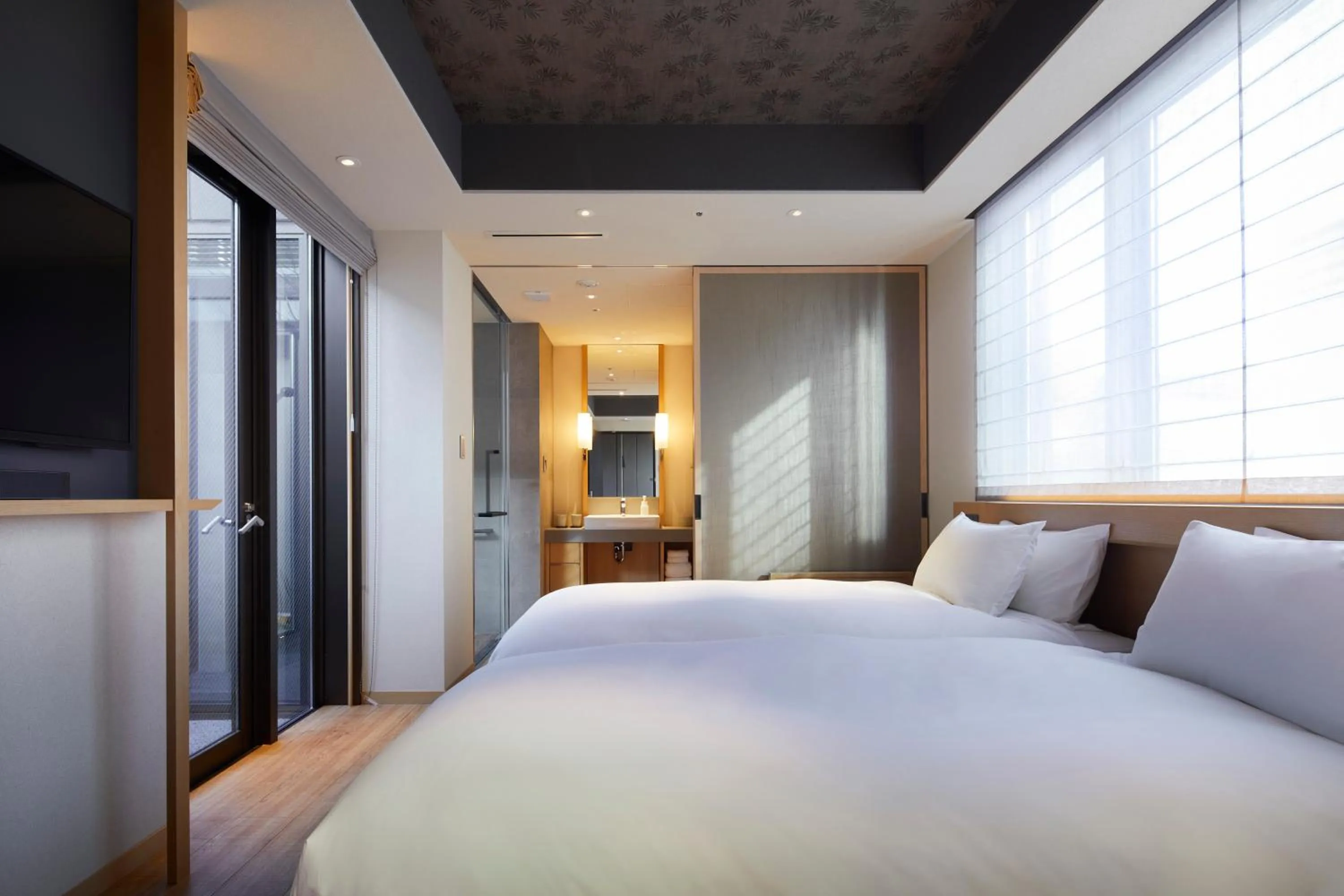 Photo of the whole room, Bed in Agora Tokyo Ginza