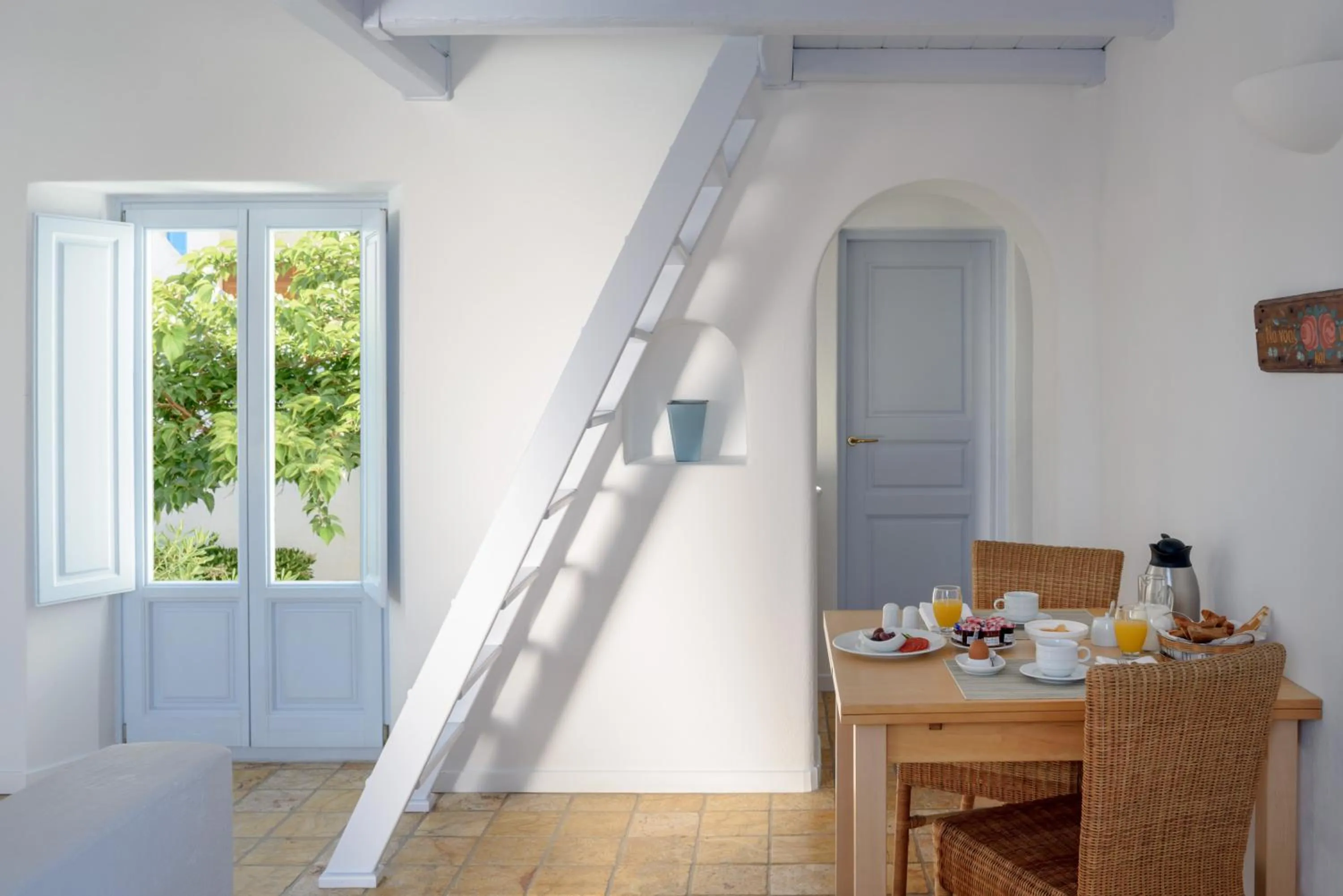 Dining area in Aria Suites & Villas