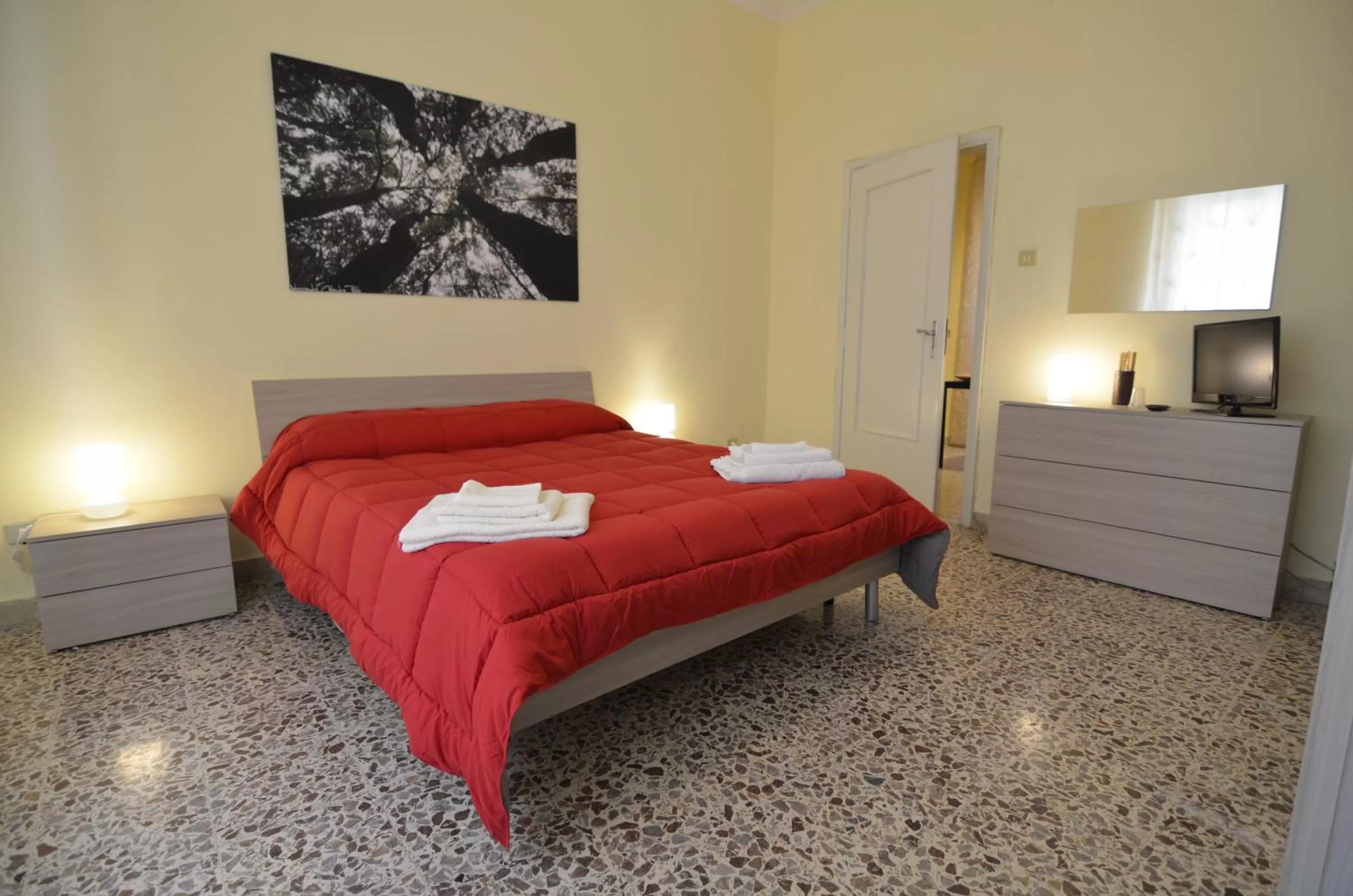 Bed in Efesto Bed & Breakfast