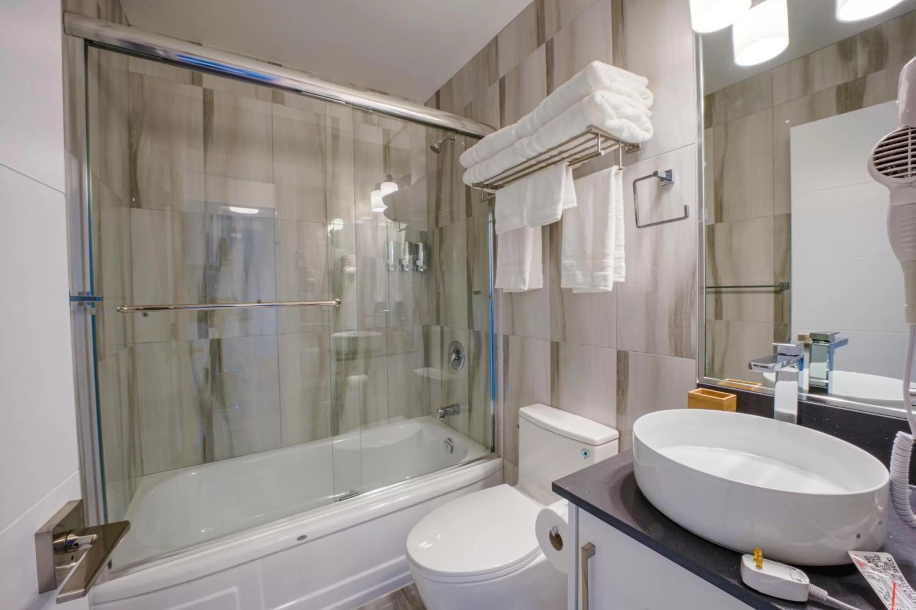 Shower in Harrison Grand Motel