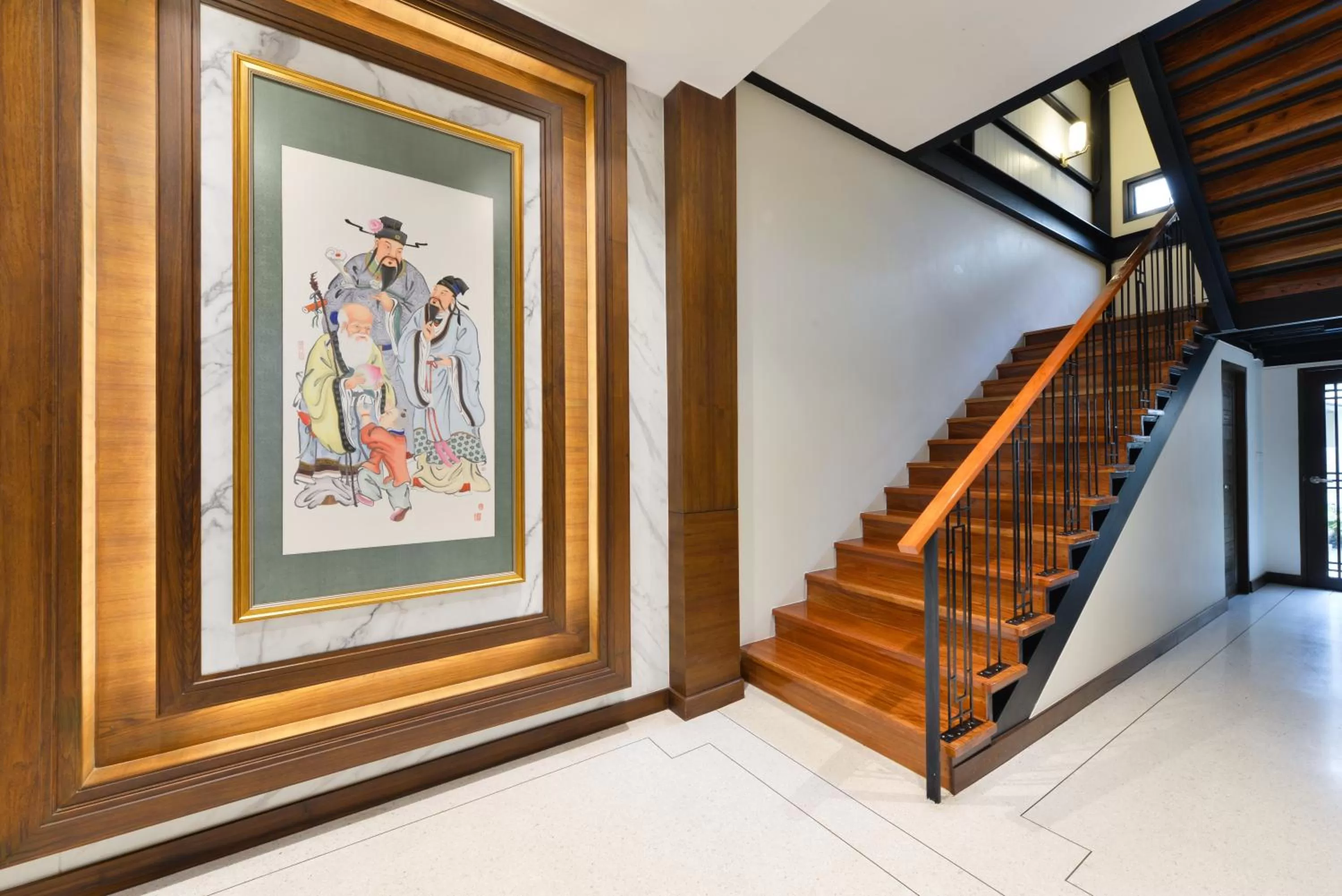 Decorative detail in Oldthaiheng Hotel