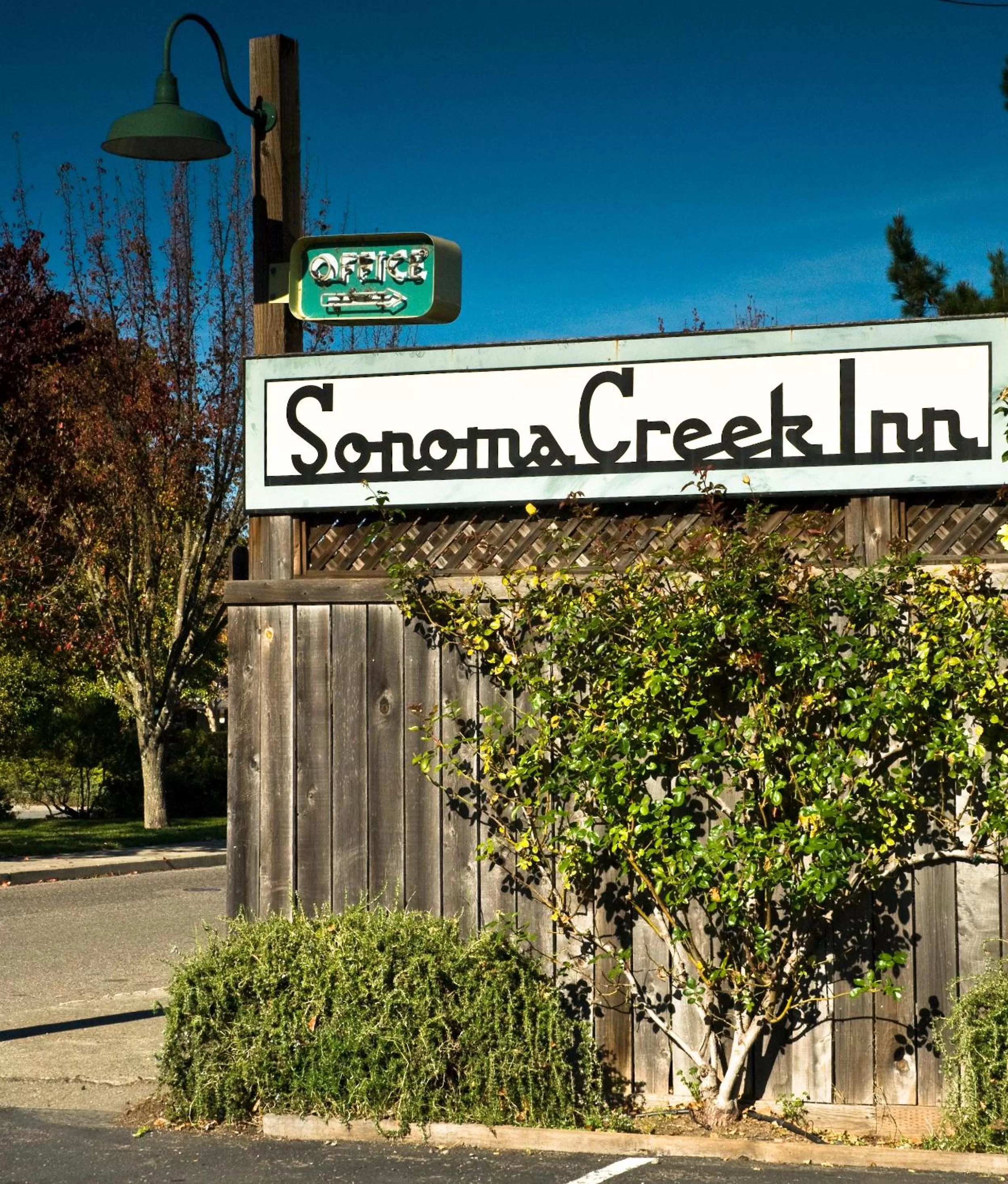 Facade/entrance in Sonoma Creek Inn