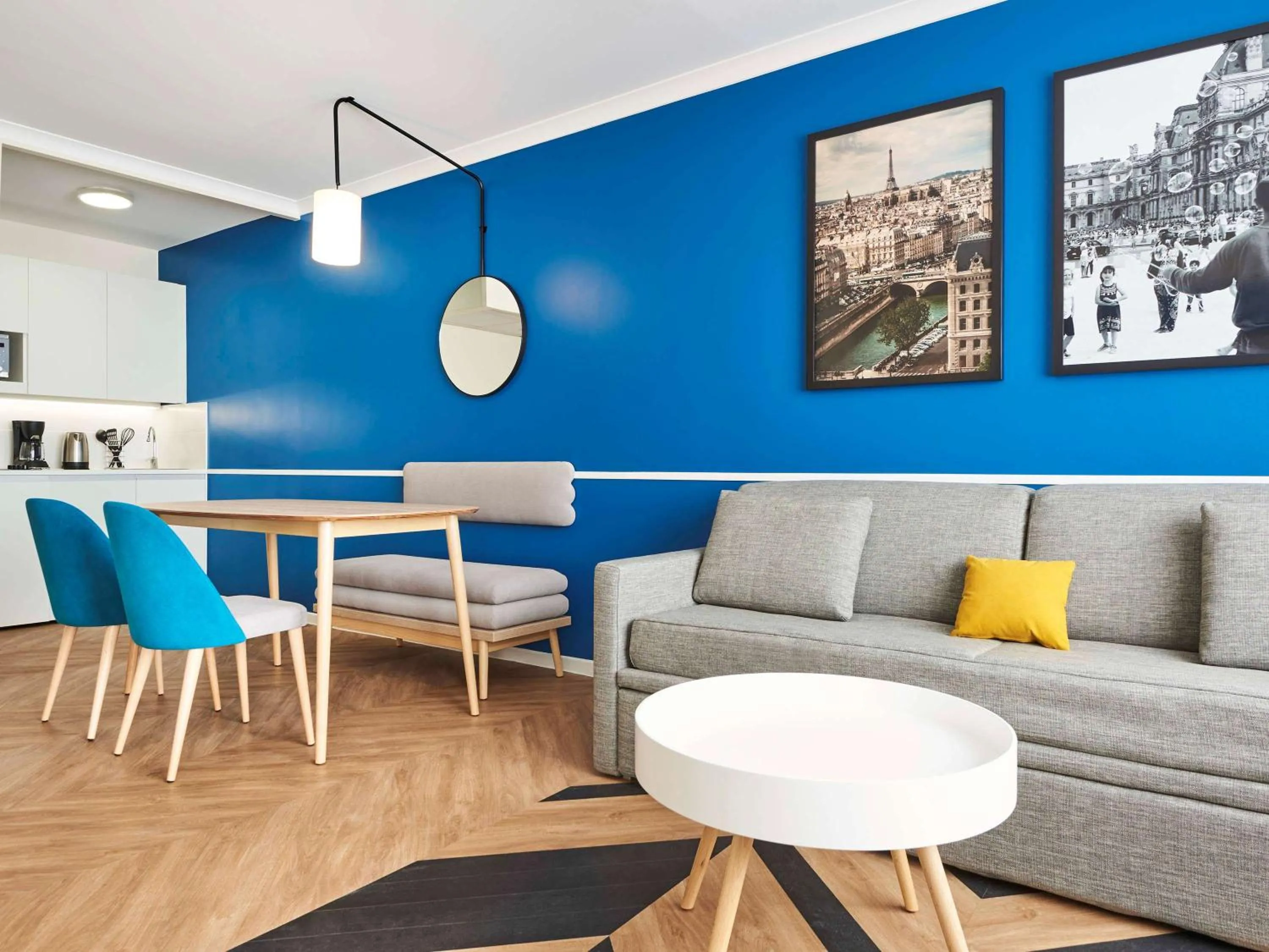 Photo of the whole room in Aparthotel Adagio Porte de Versailles