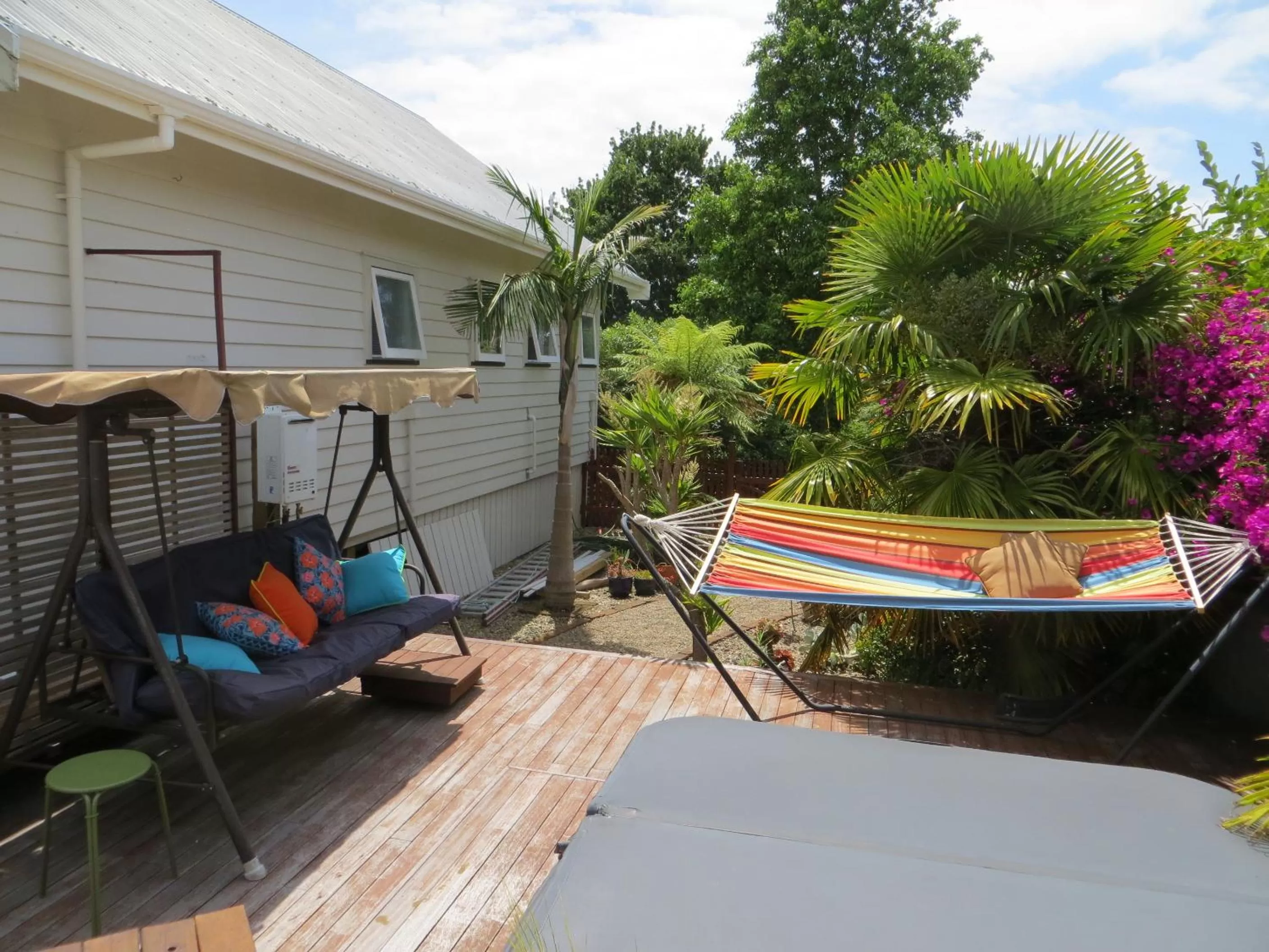 Hot Tub in Cotswold Cottage Bed and Breakfast