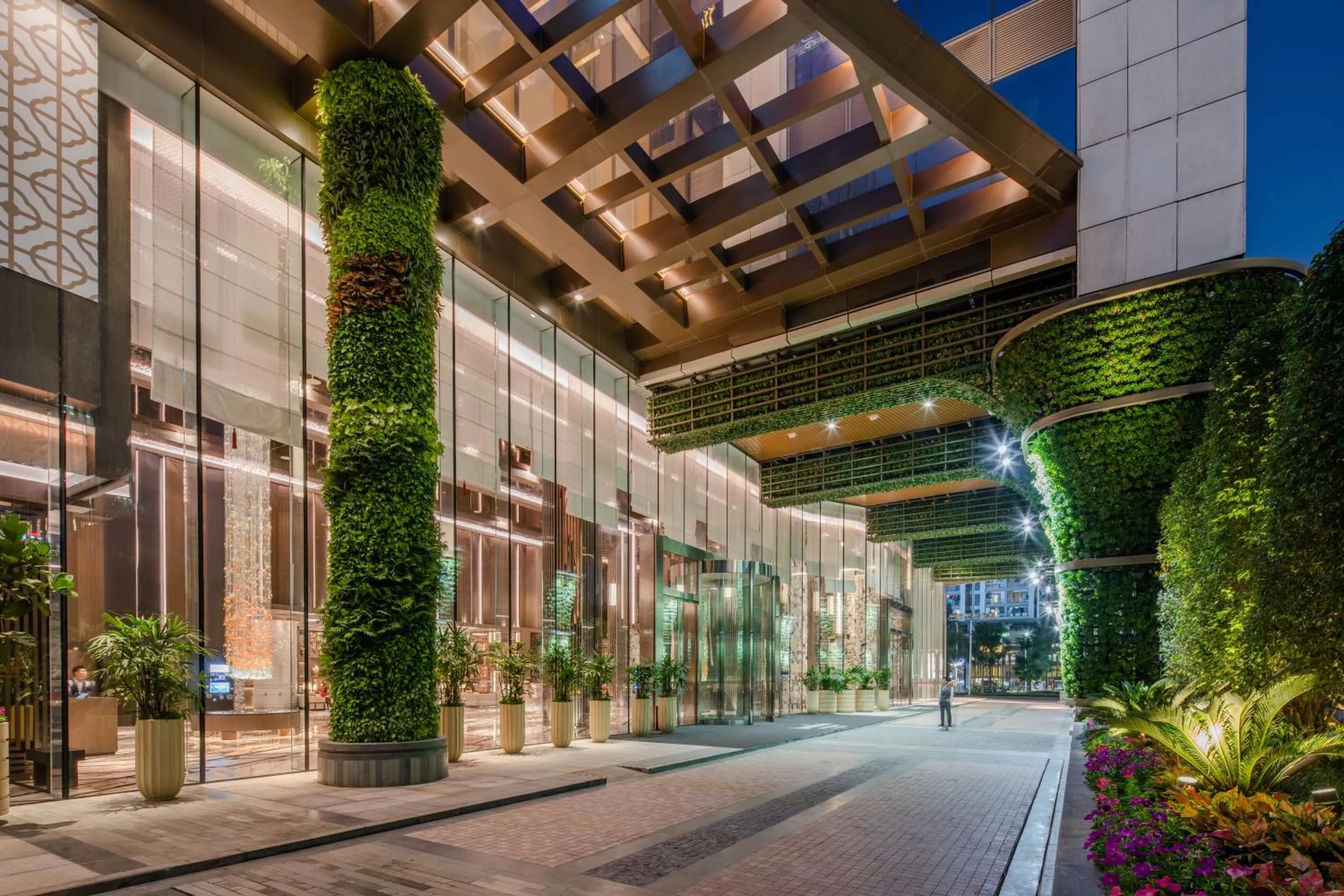 Facade/entrance in Jumeirah Guangzhou