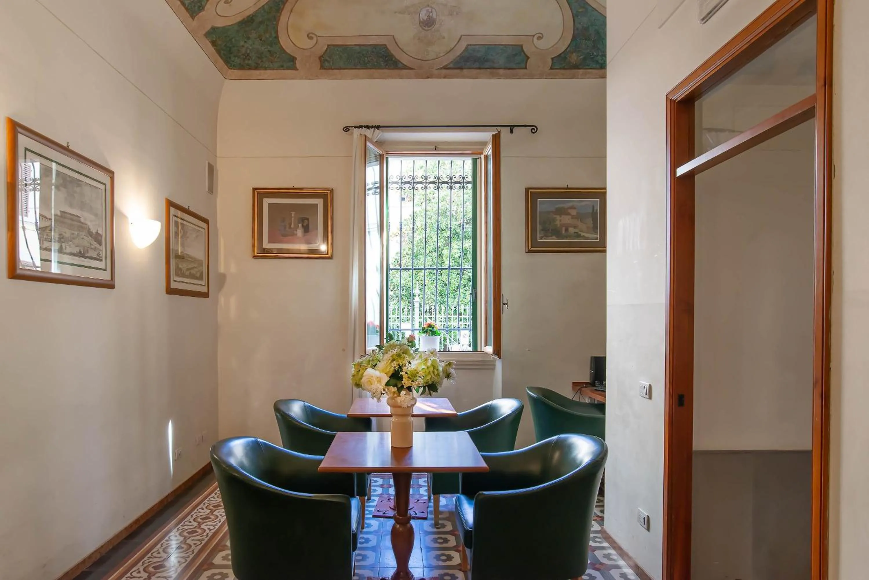 Lobby or reception in Hotel Bonifacio