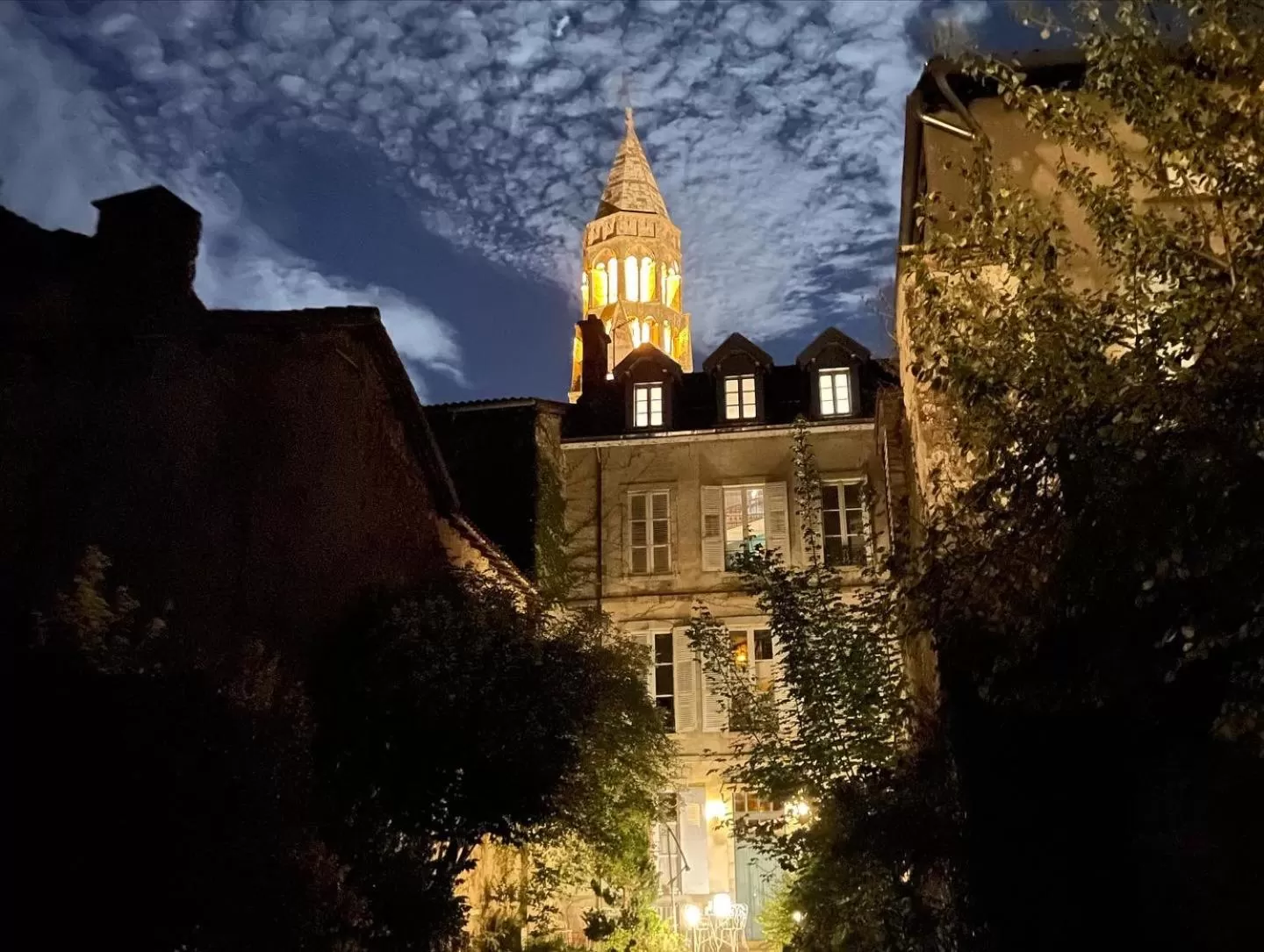 Property Building in Le Jardin des Lys