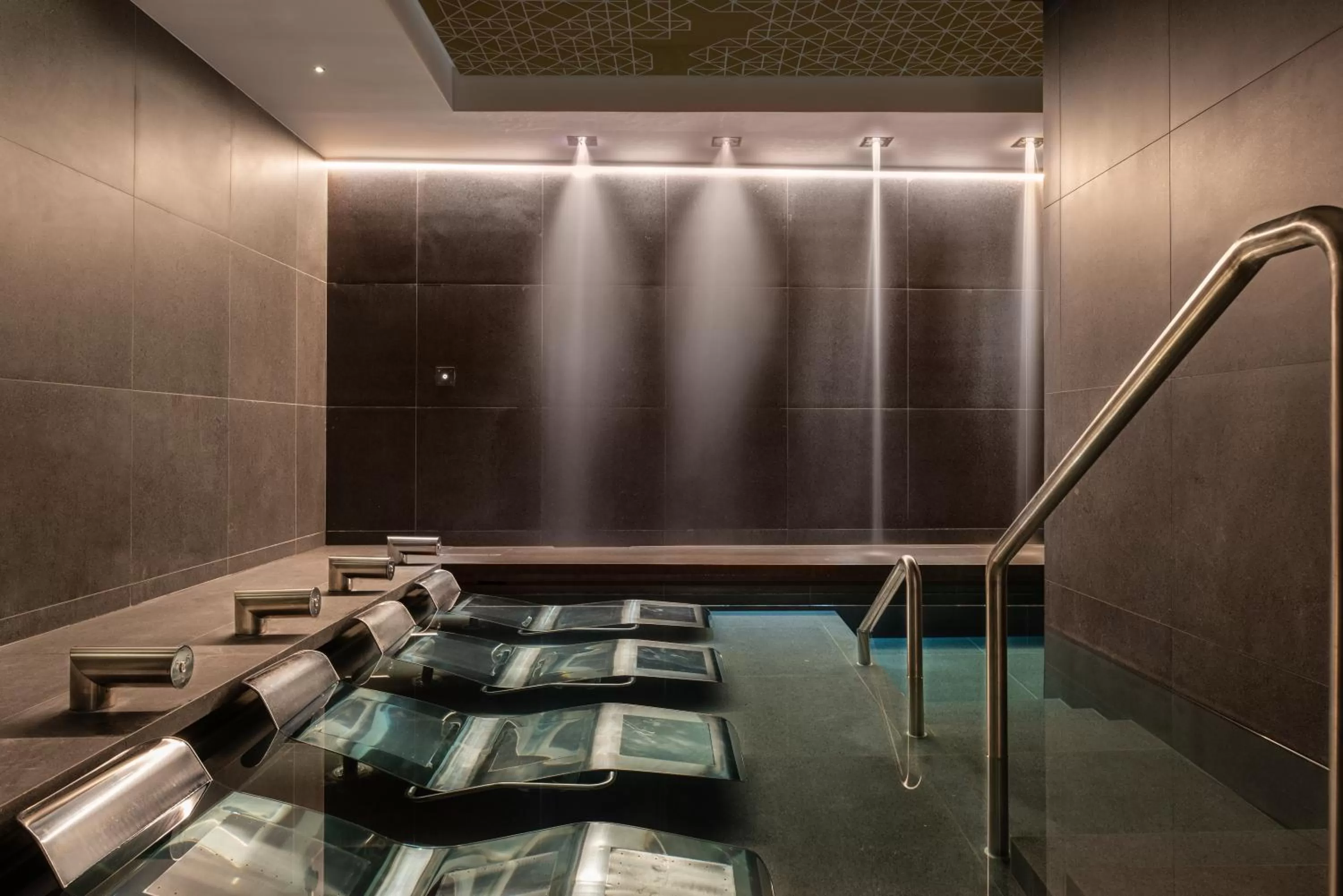 Spa and wellness centre/facilities in Áurea Palacio de Correos by Eurostars Hotel Company