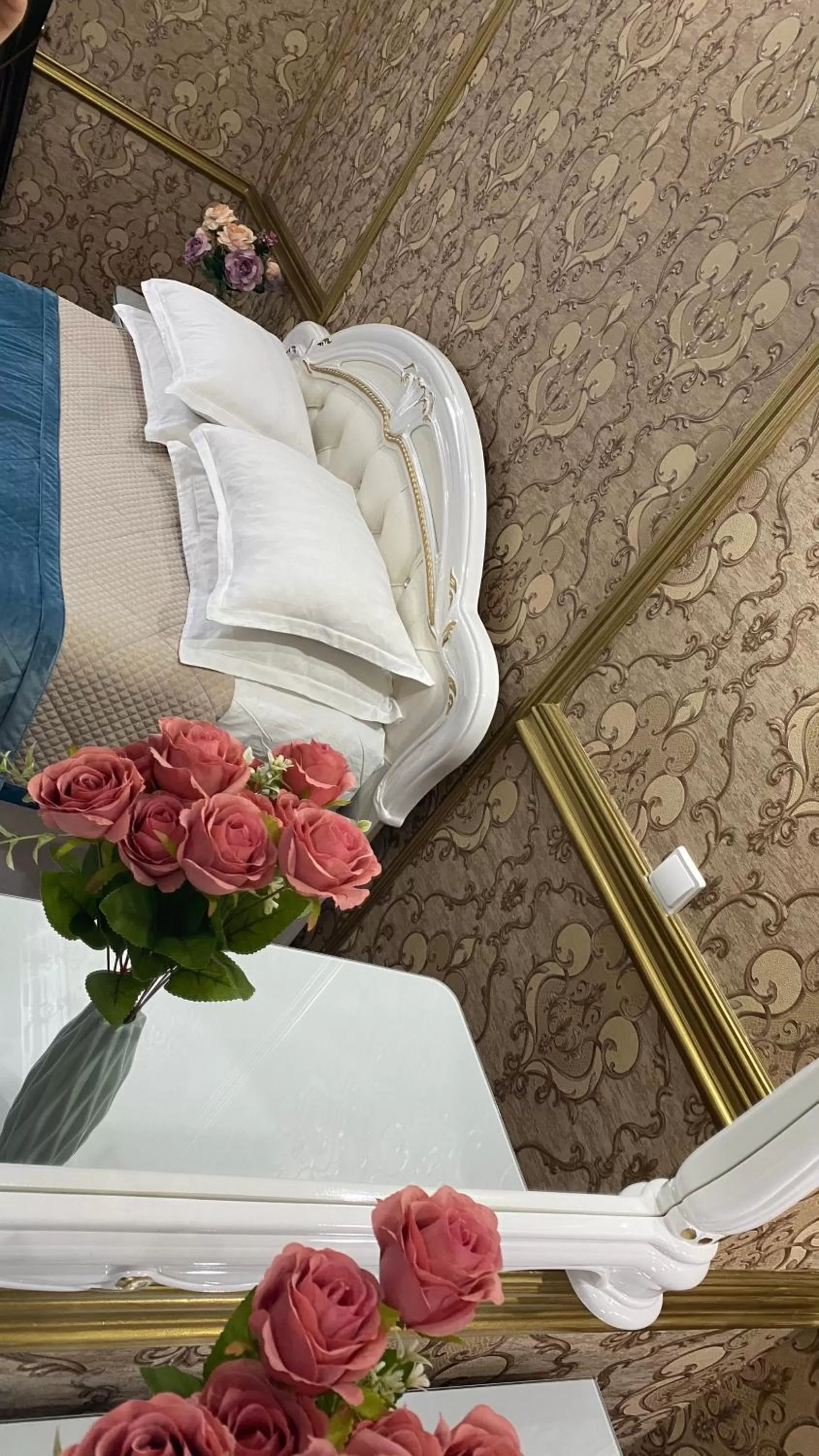 Living room in Lion Hotel