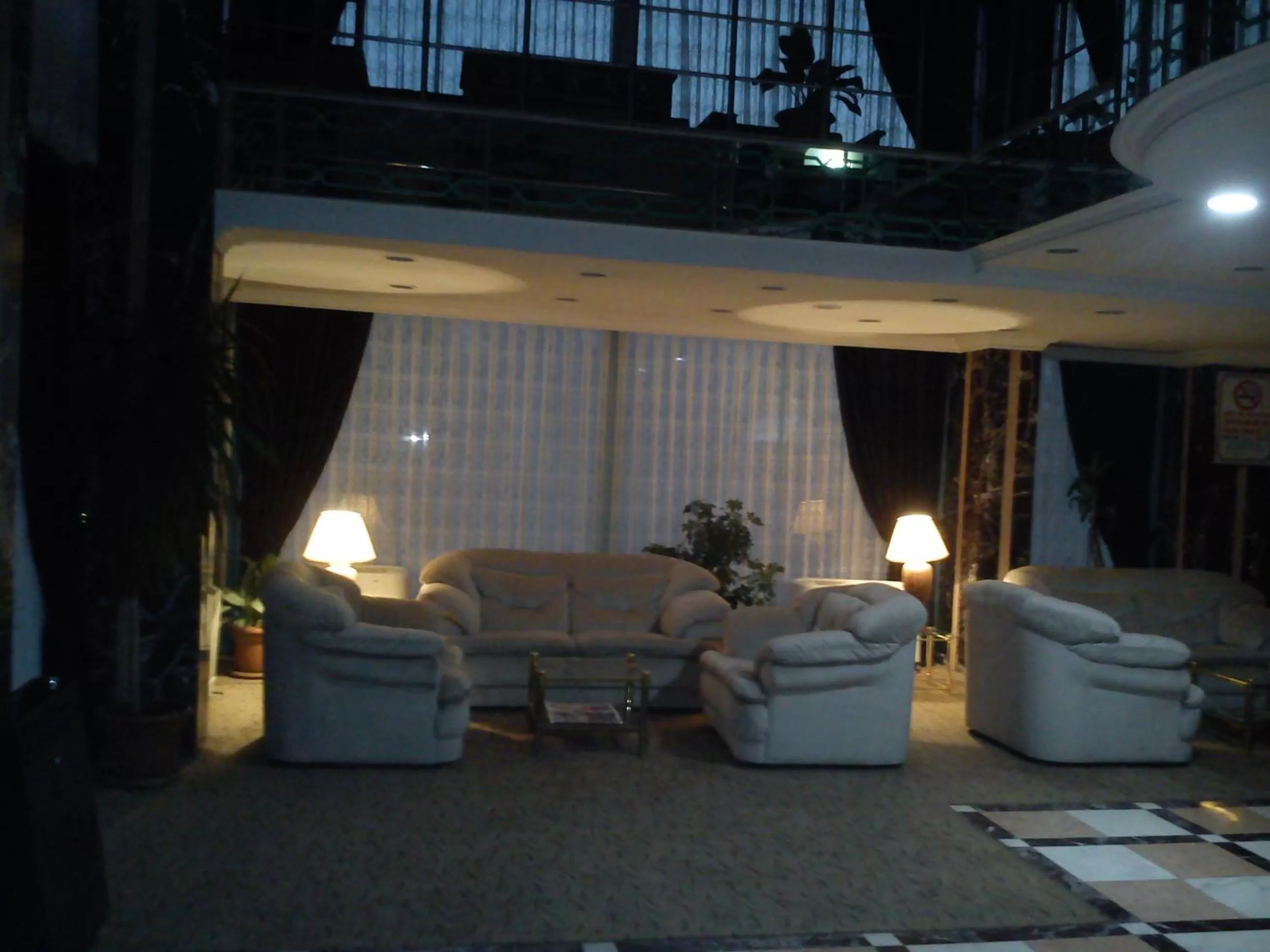 Communal lounge/ TV room in Miroglu Hotel