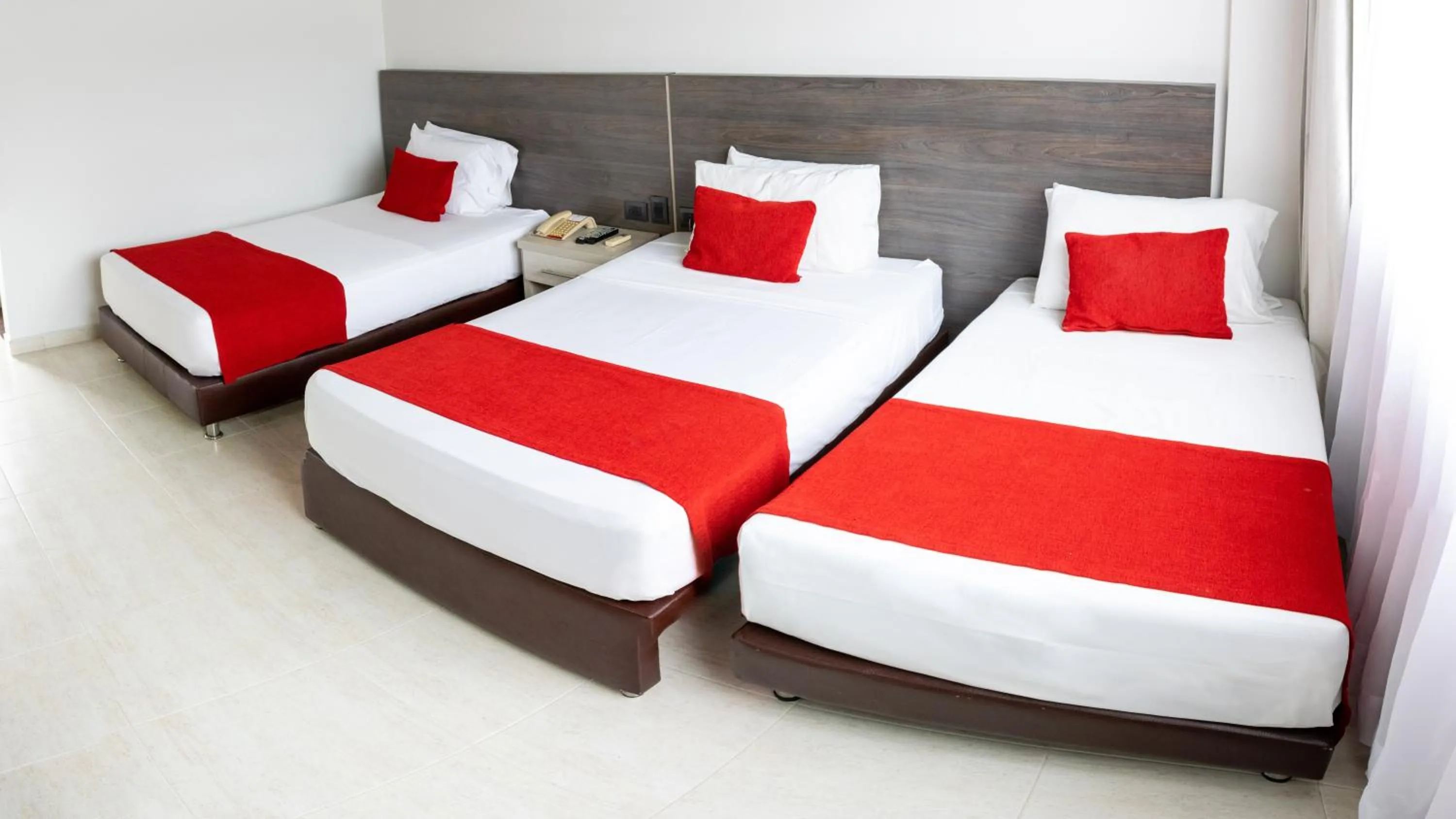 Twin Room in Hotel San Juan Internacional